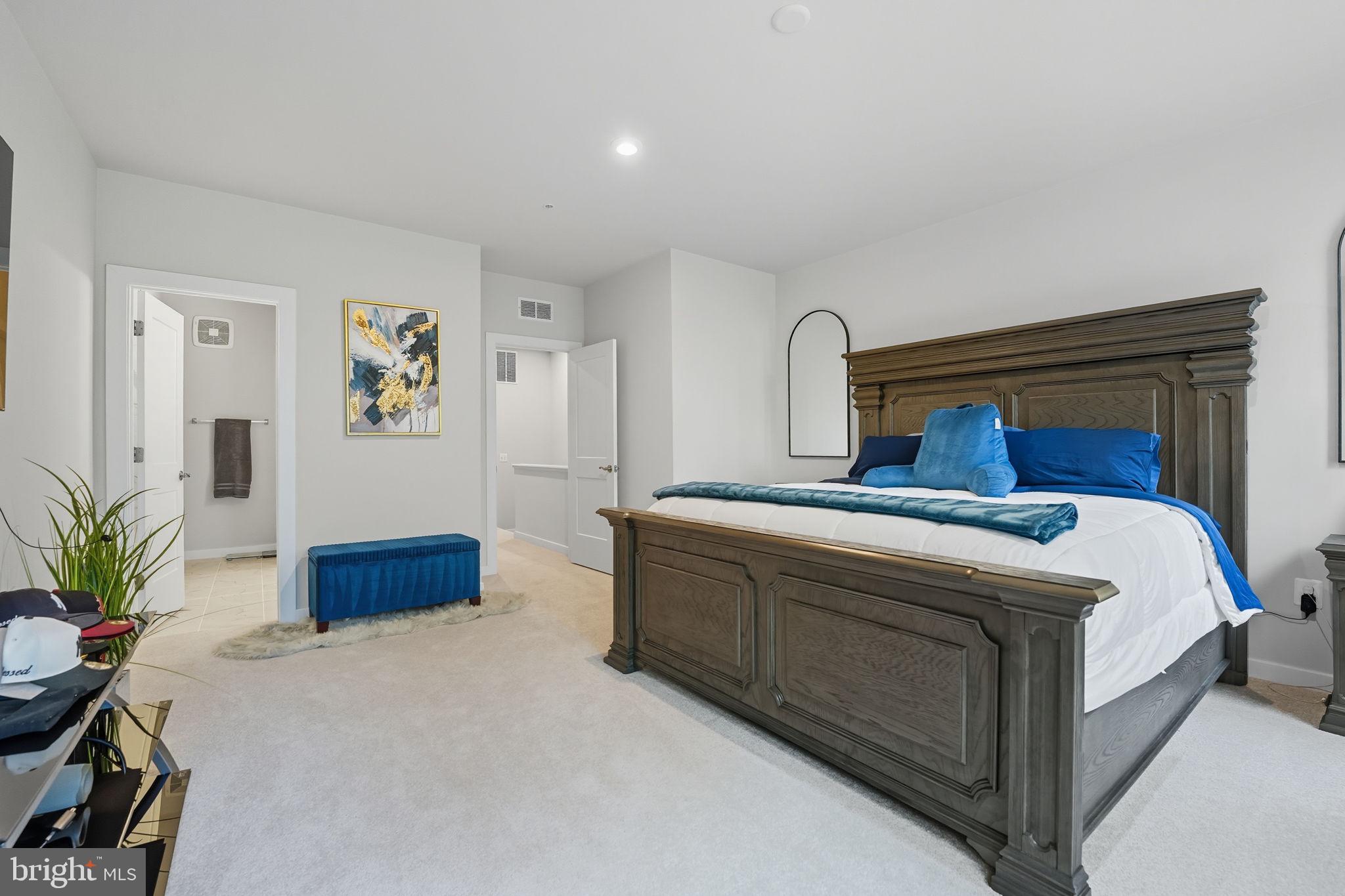 VILLAGE AT MANASSAS PARK - Residential Lease