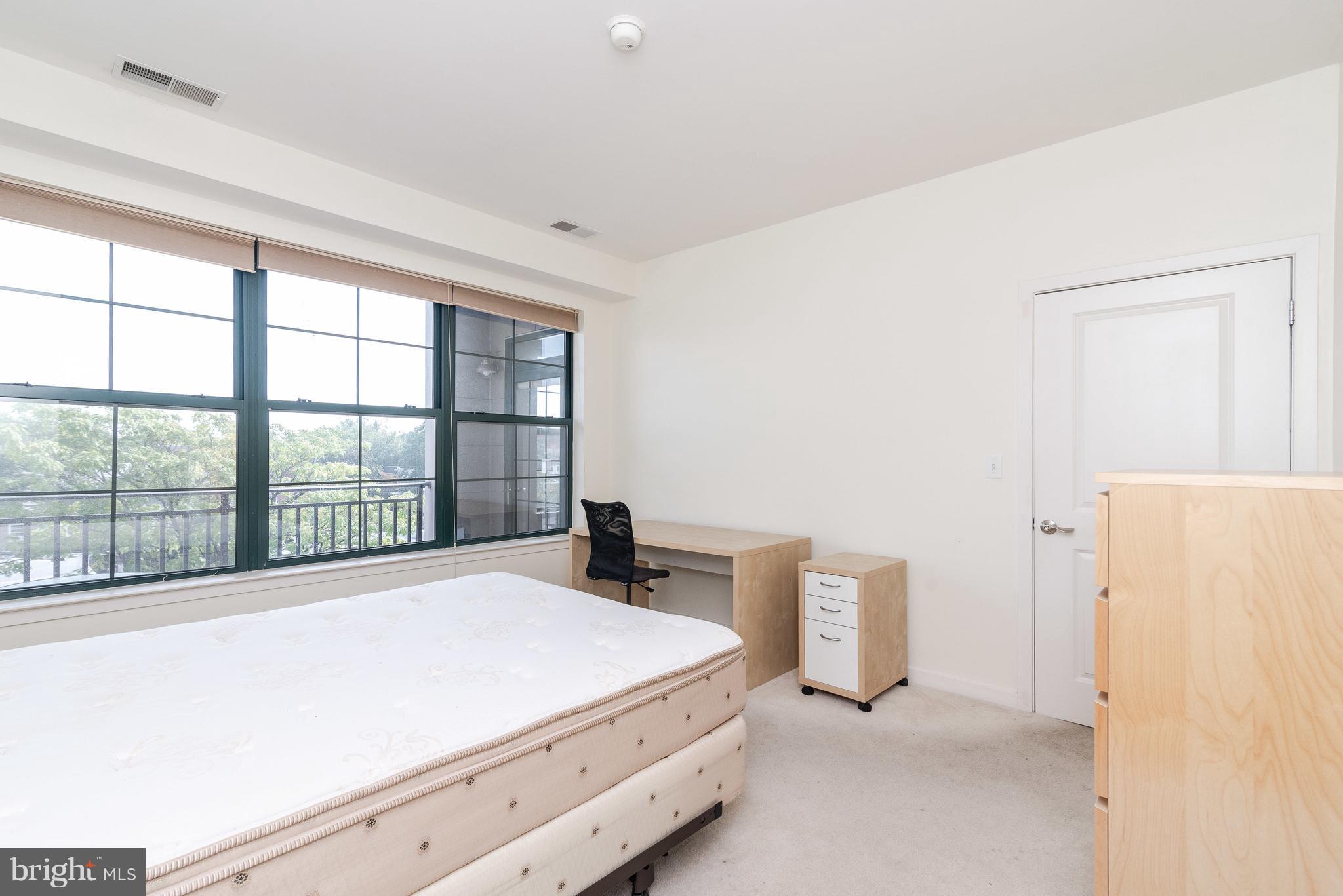 CHARLES VILLAGE - Residential Lease