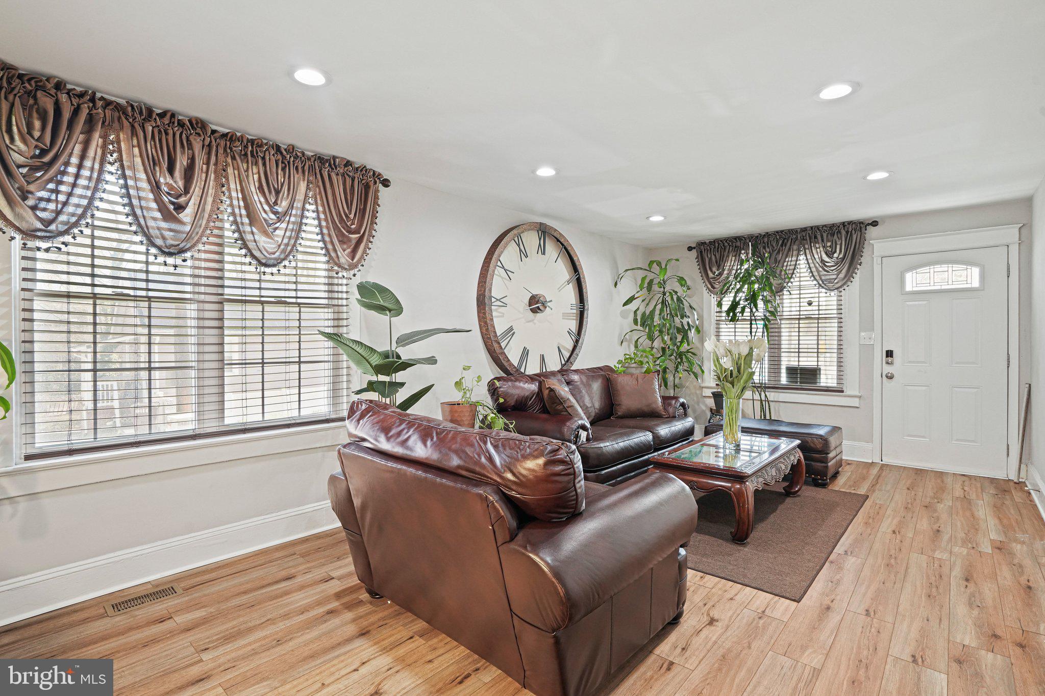 CAPITOL HEIGHTS - Residential