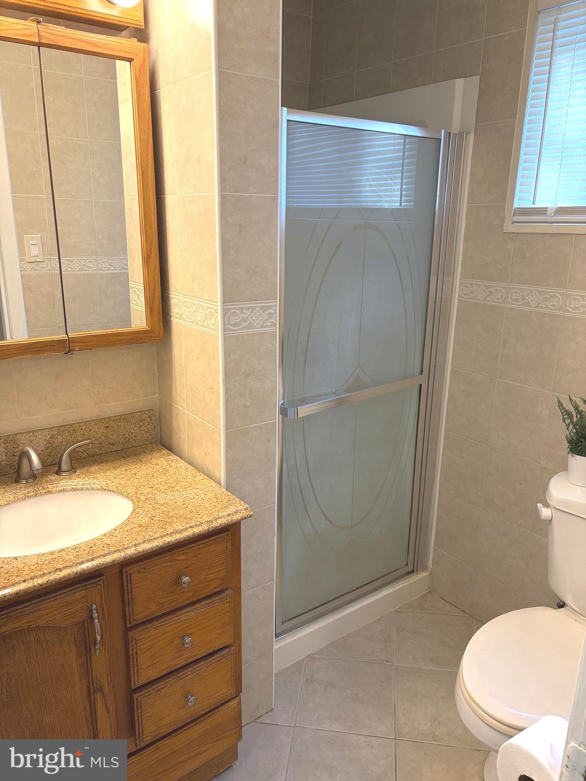 ROYAL VIEW - Residential