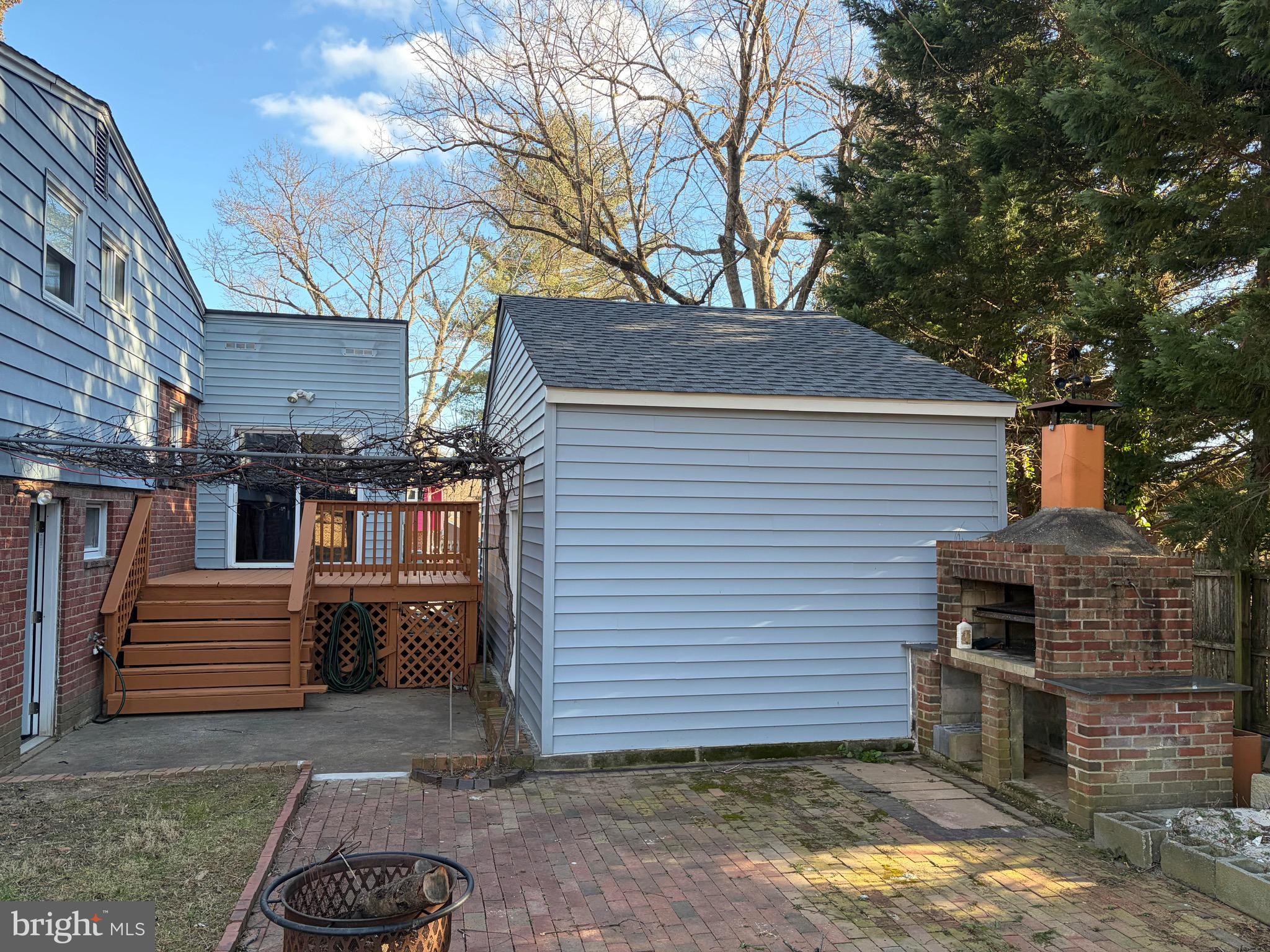 ROYAL VIEW - Residential