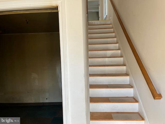 RIVERFRONT - Residential