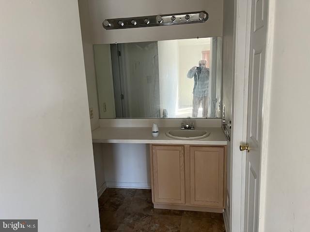 RIVERFRONT - Residential