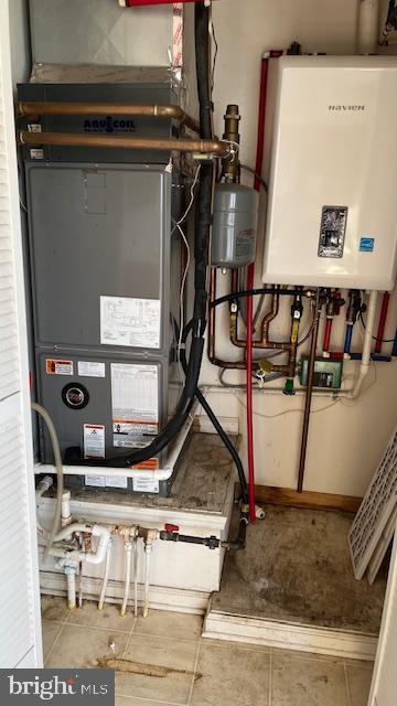 RIVERFRONT - Residential