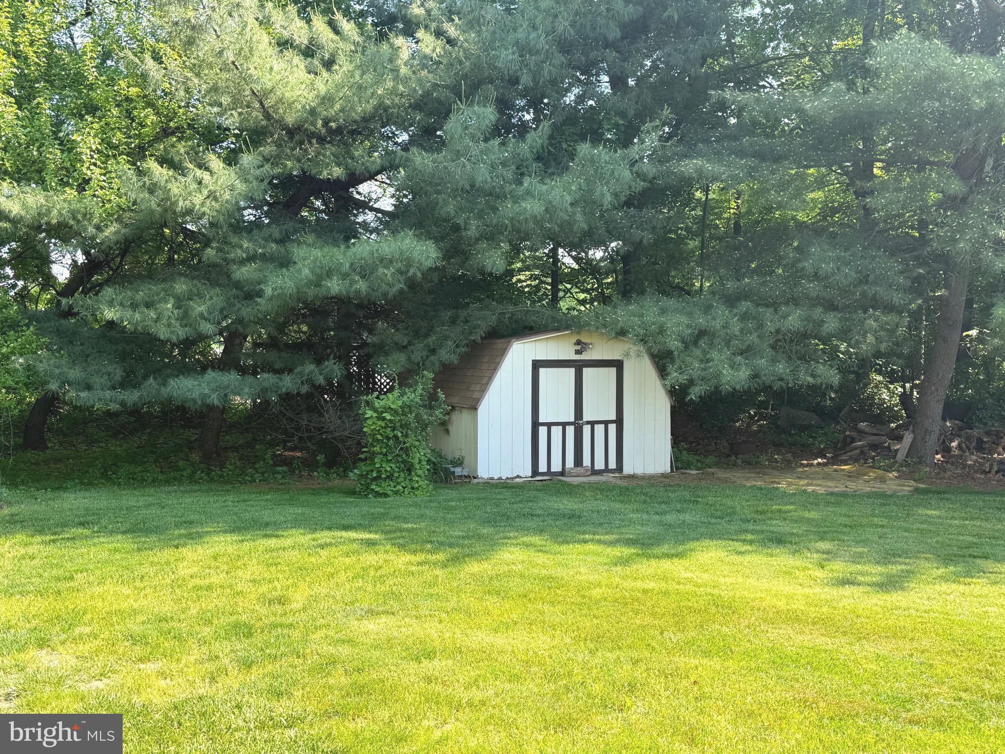 SINGLE TREE COMMONS - Residential
