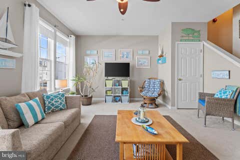 Townhouse For Sale - 26740 Chatham Lane<br/> Sussex County, MILLSBORO, DE 19966