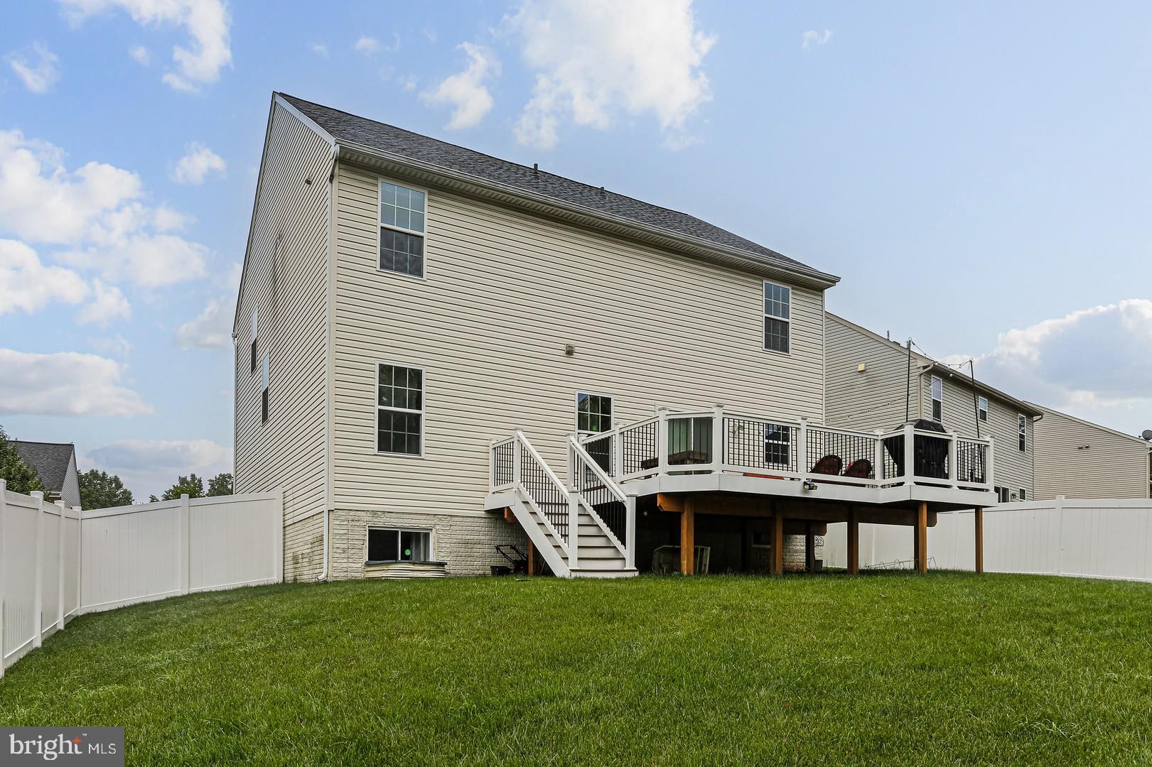 PLEASANT CHASE - Residential