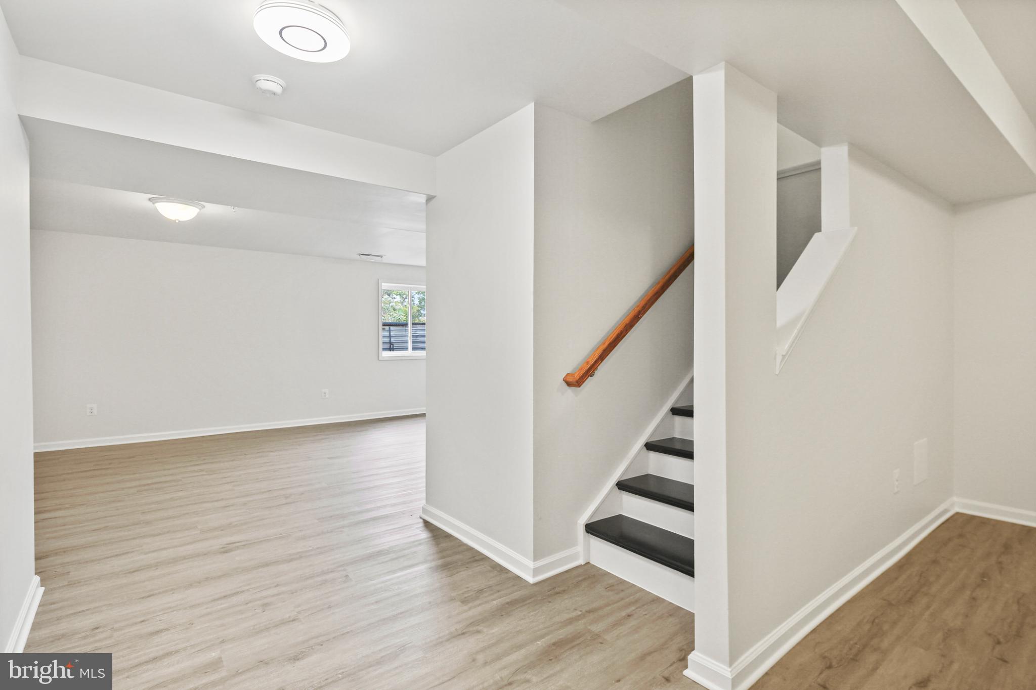 PLEASANT CHASE - Residential