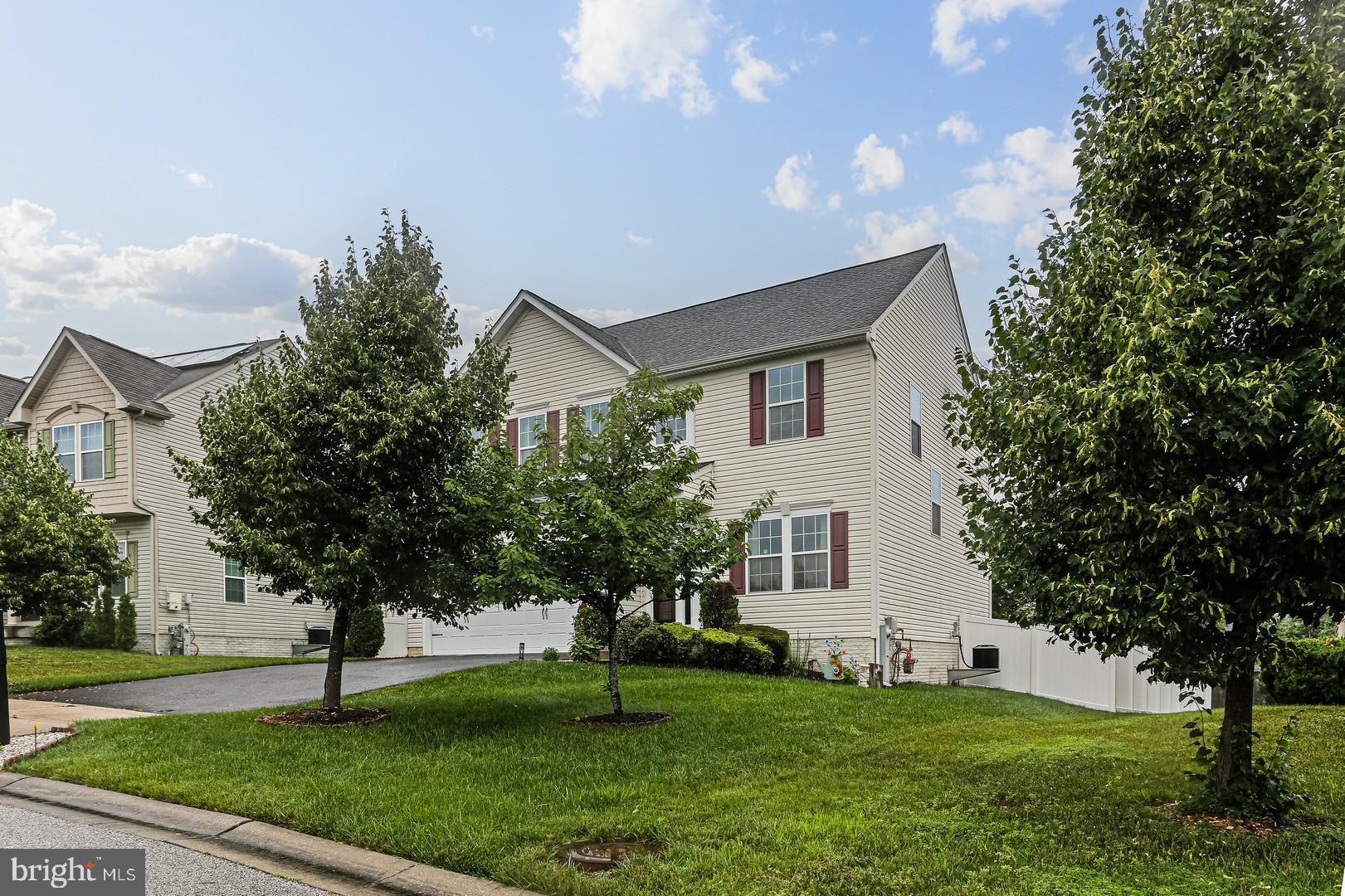 8423 JACQUELINE COURT