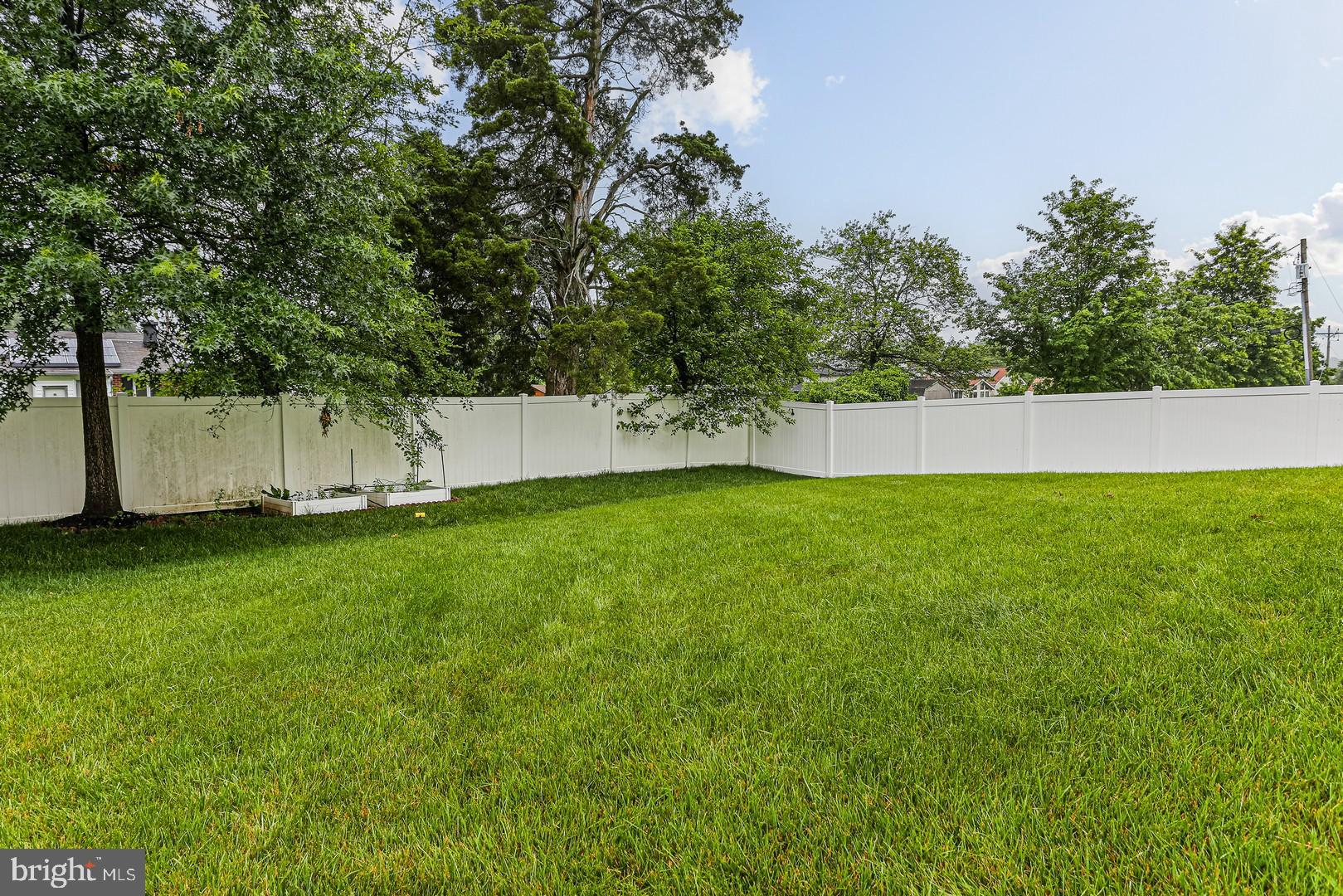 PLEASANT CHASE - Residential