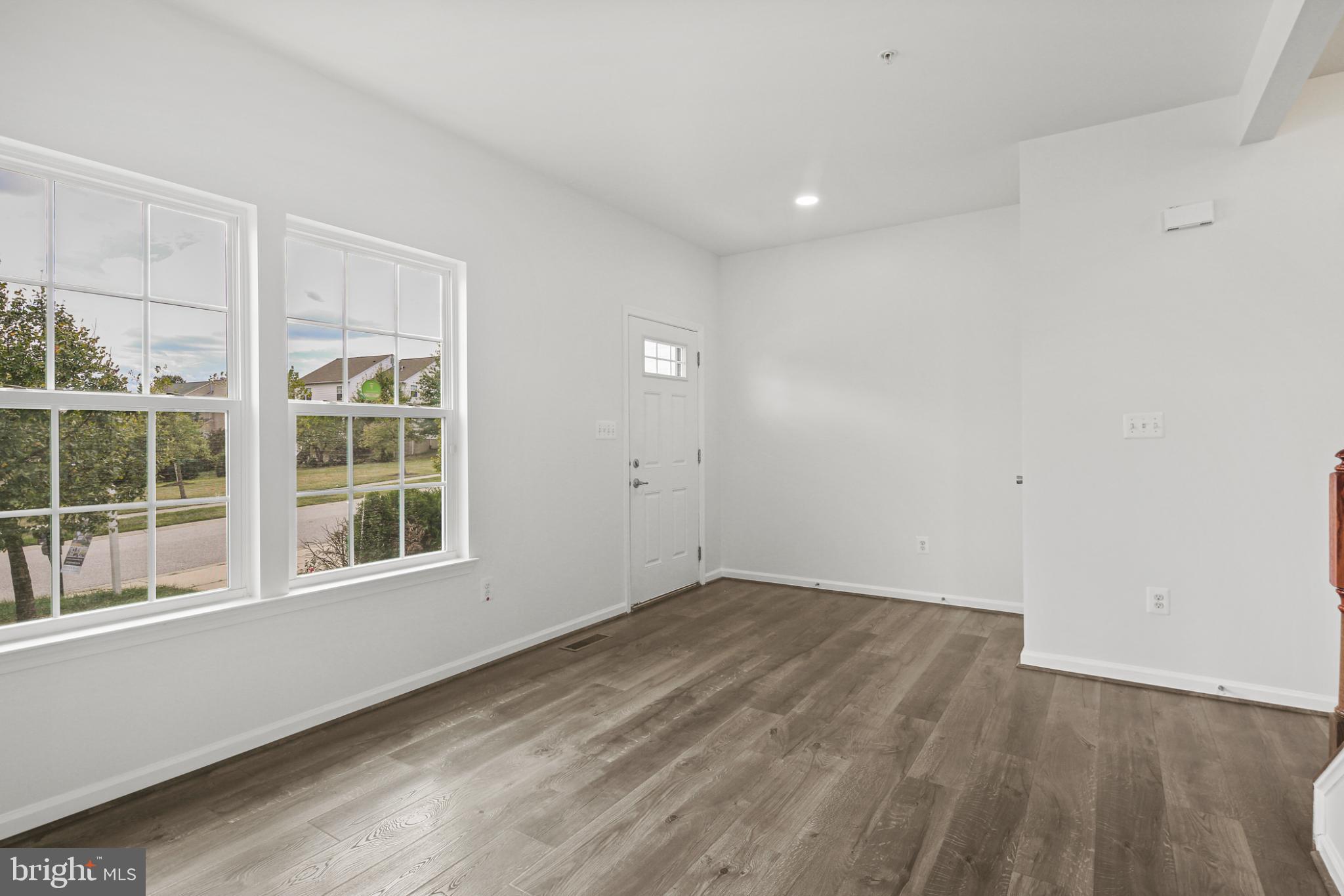 PLEASANT CHASE - Residential