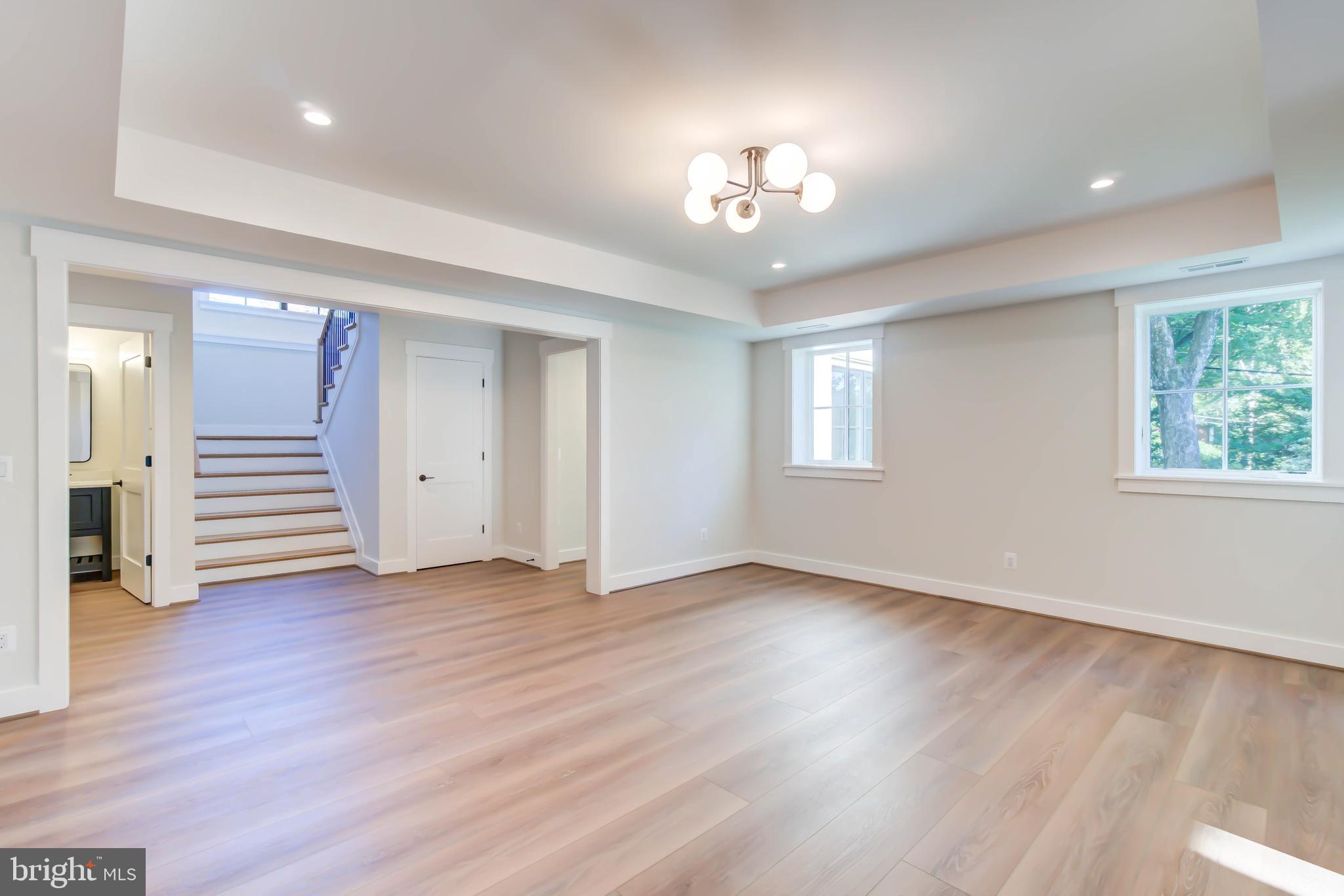 WRENNWOOD - Residential