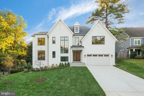1806 DUMBARTON STREET MCLEAN VA 22101