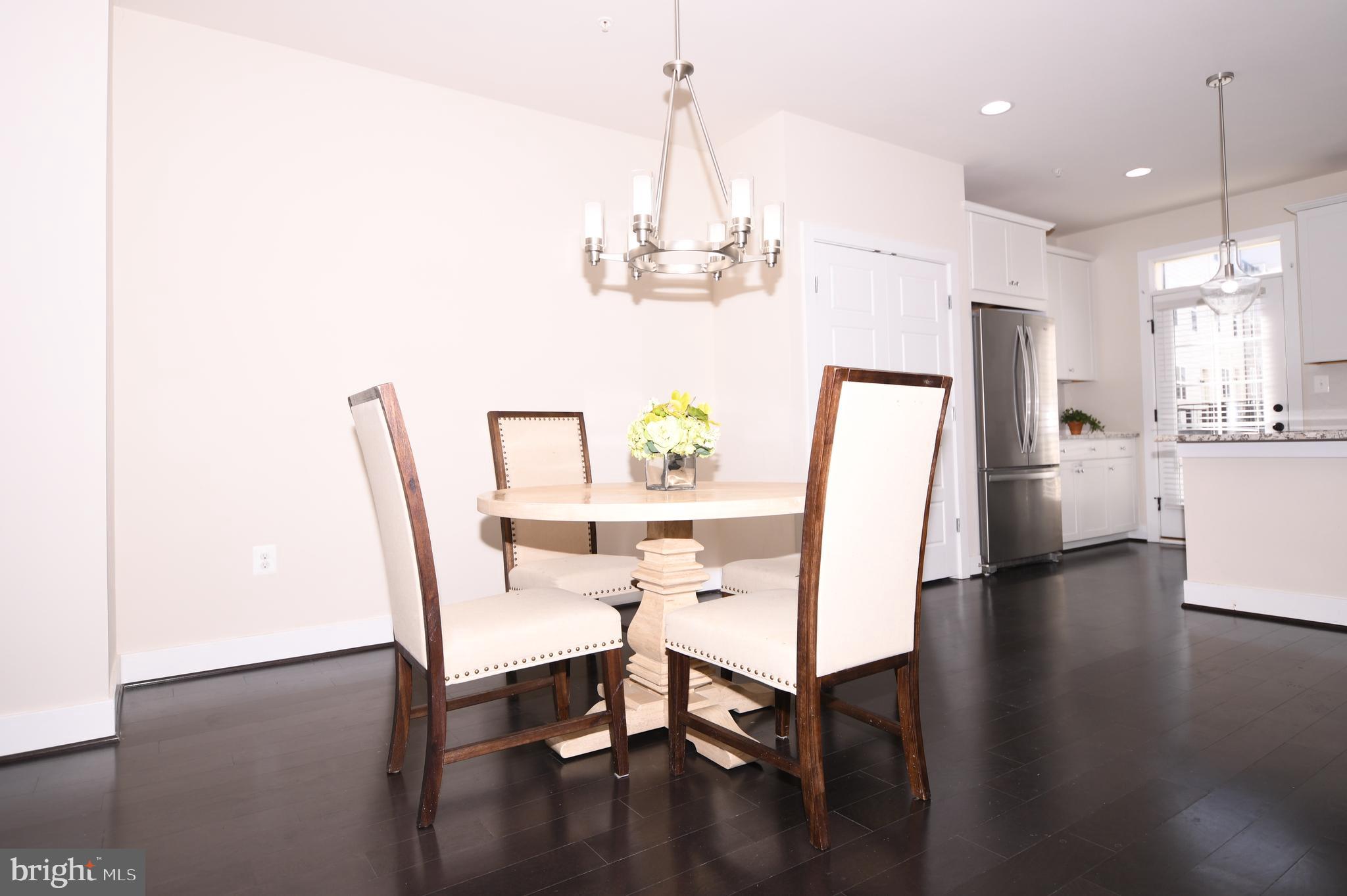 GLENMONT METROCENTRE - Residential Lease