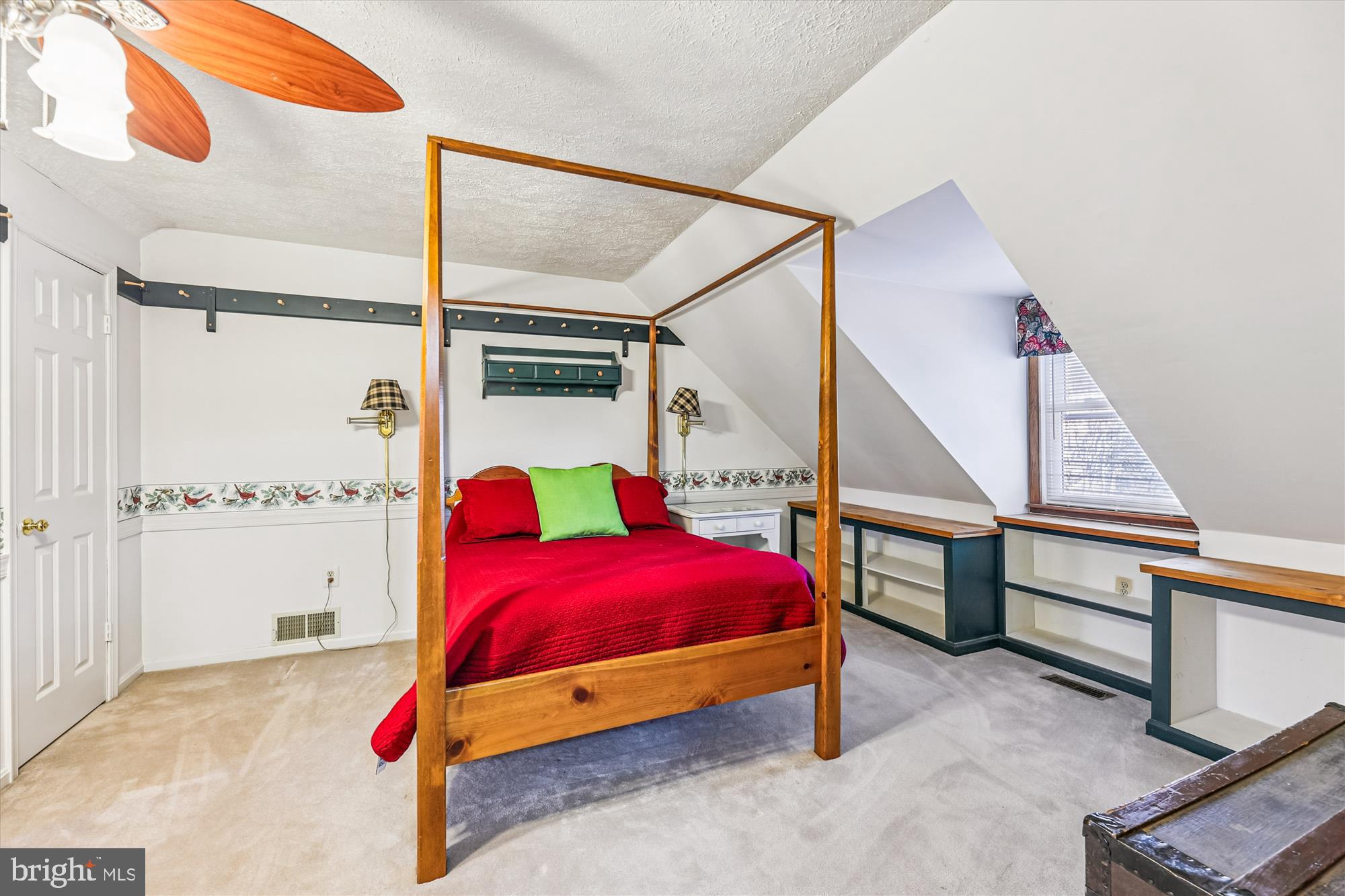 ST CHARLES HUNTINGTON - Residential