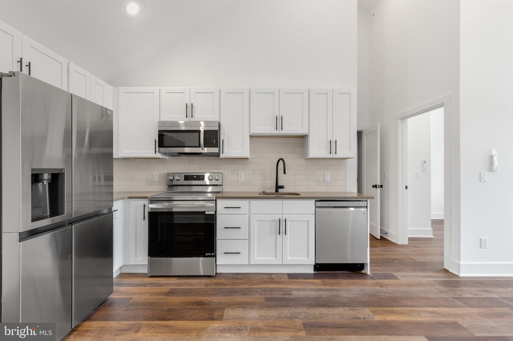 Photo of 7037 Ridge Avenue #303, PHILADELPHIA, PA 19128 (MLS # PAPH2581670)