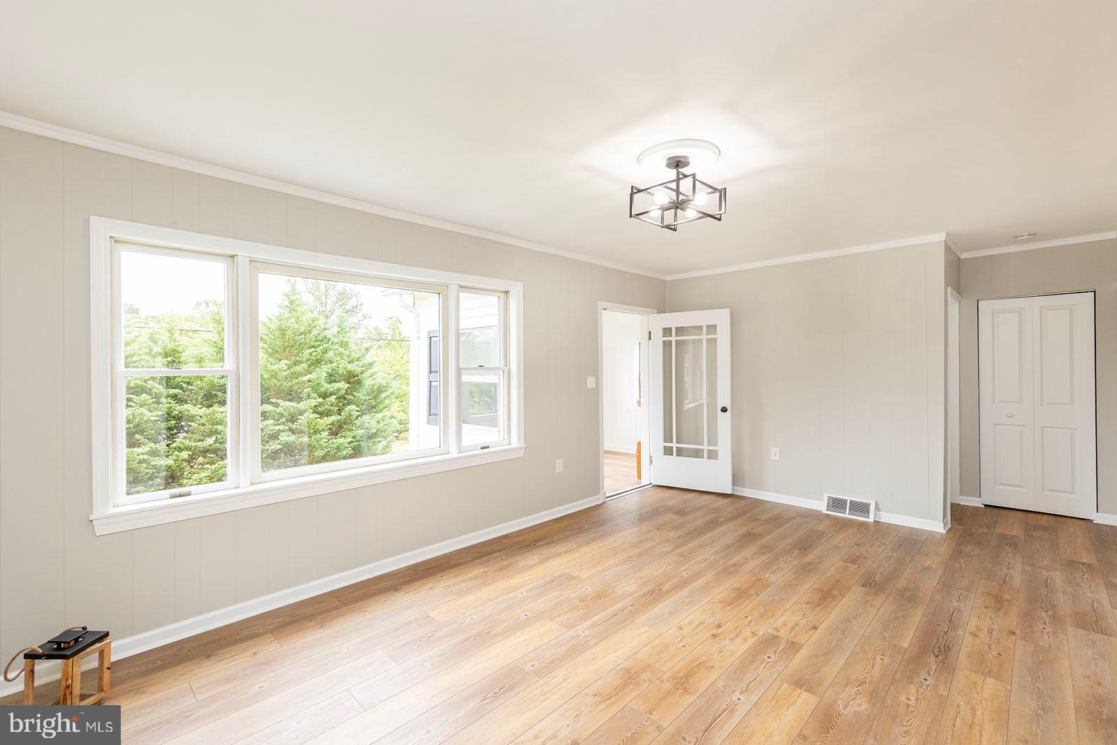 SHORT GAP - Residential