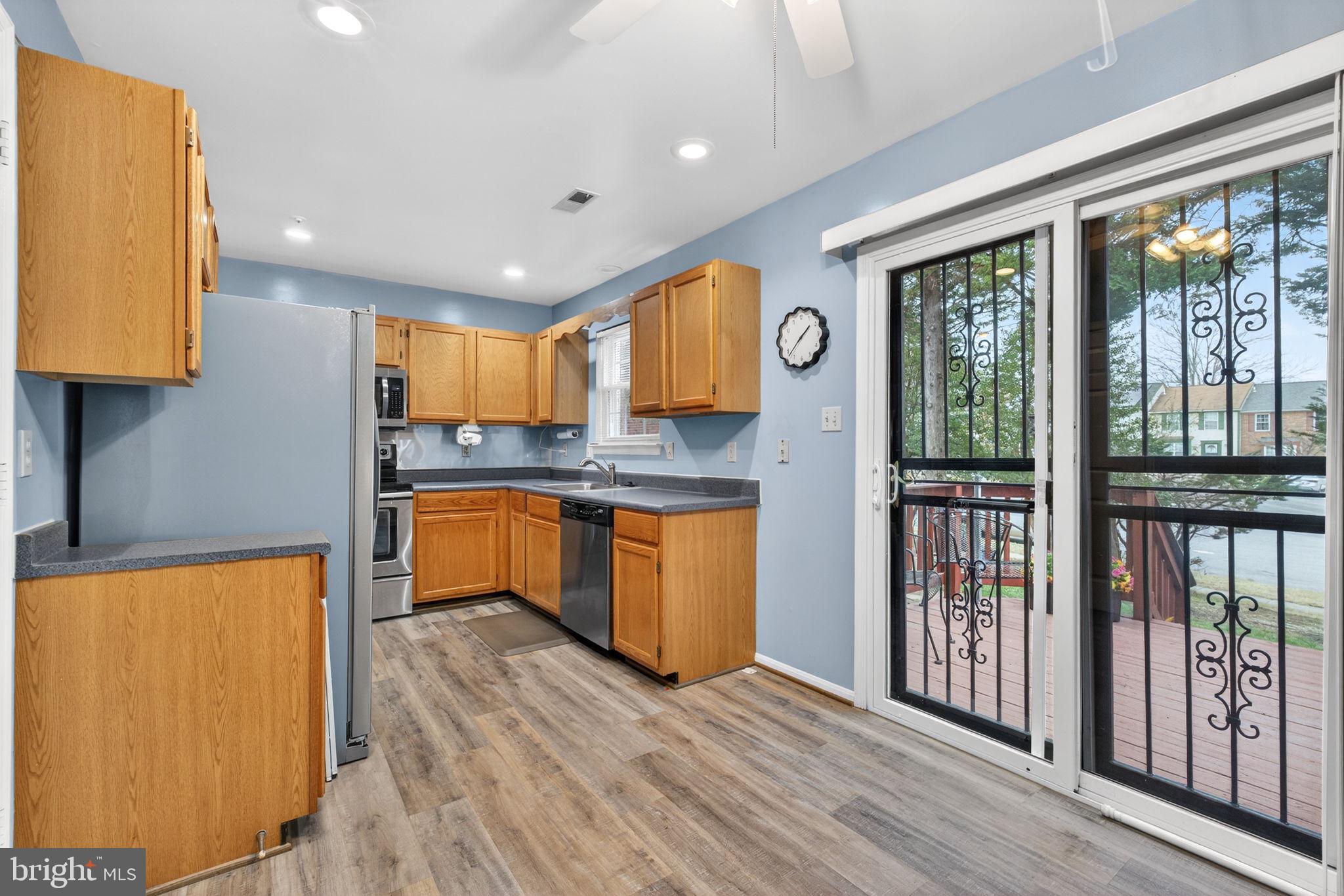 FORESTVILLE PARK - Residential Lease