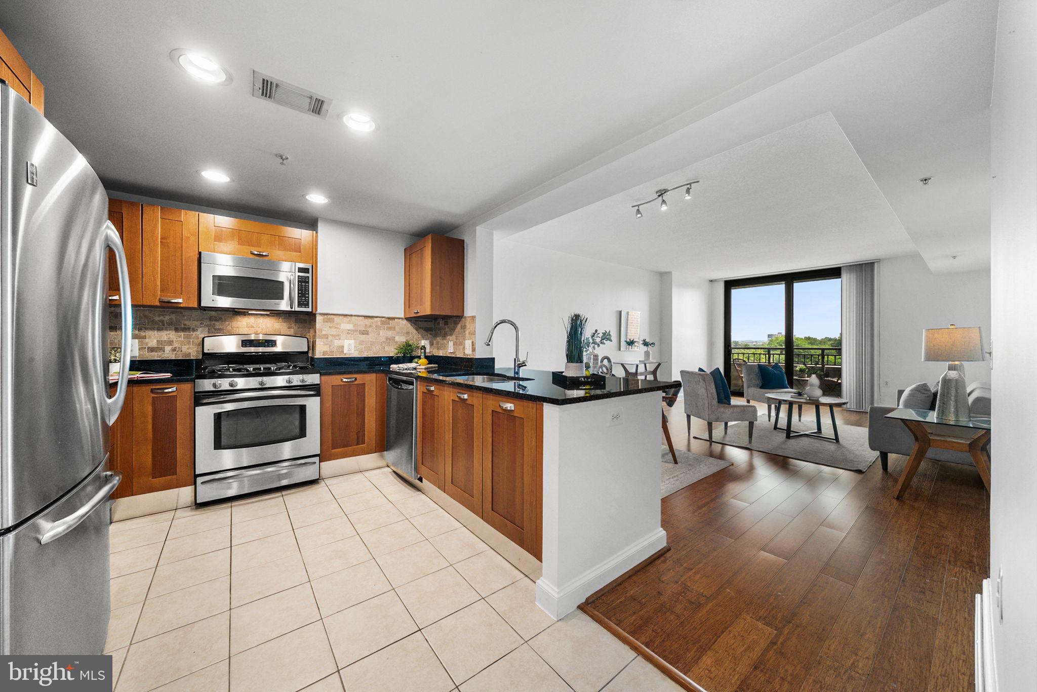 2451 MIDTOWN AVENUE 708