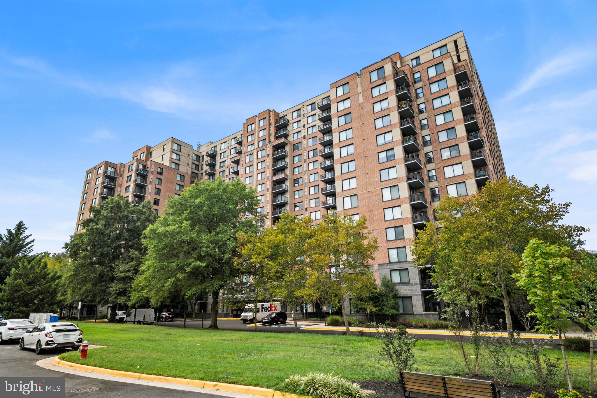 2451 MIDTOWN AVENUE 708