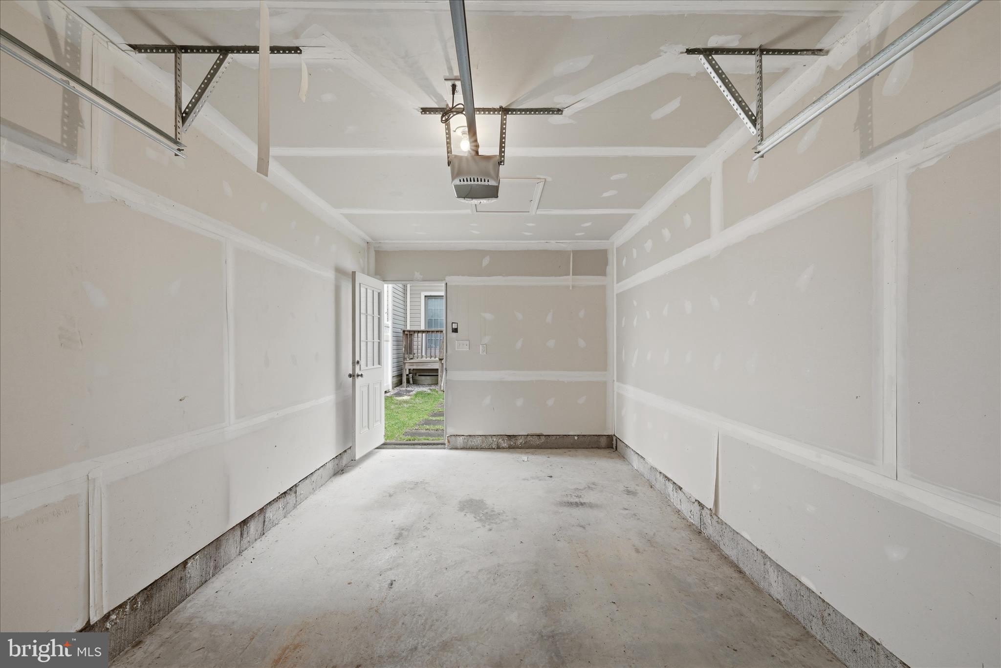 HUNTFIELD - Residential