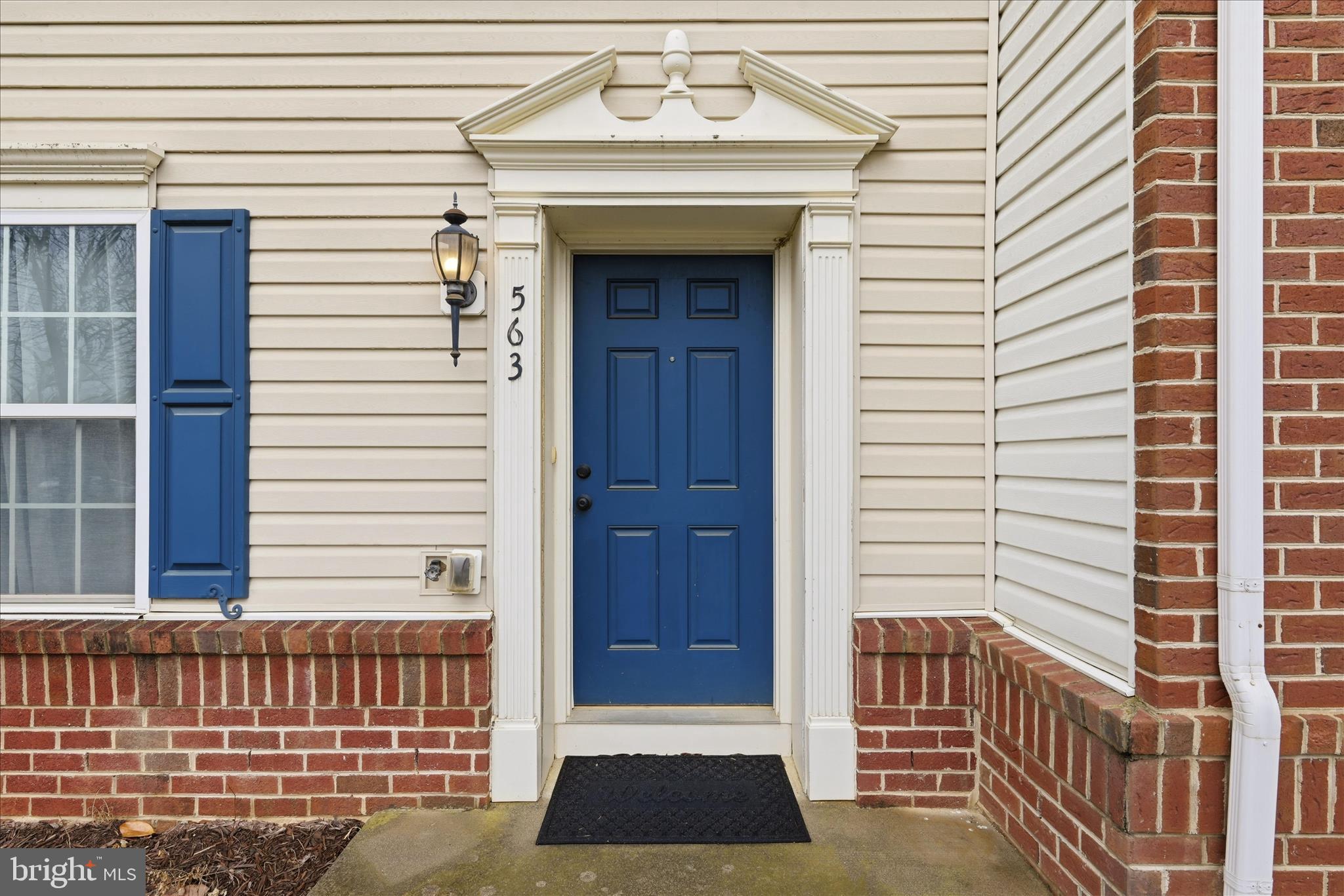 563 LORD FAIRFAX STREET