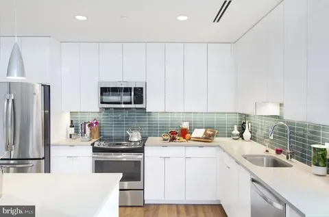 1919-21 Market Street Unit 904, Philadelphia, PA MLS: PAPH2473850