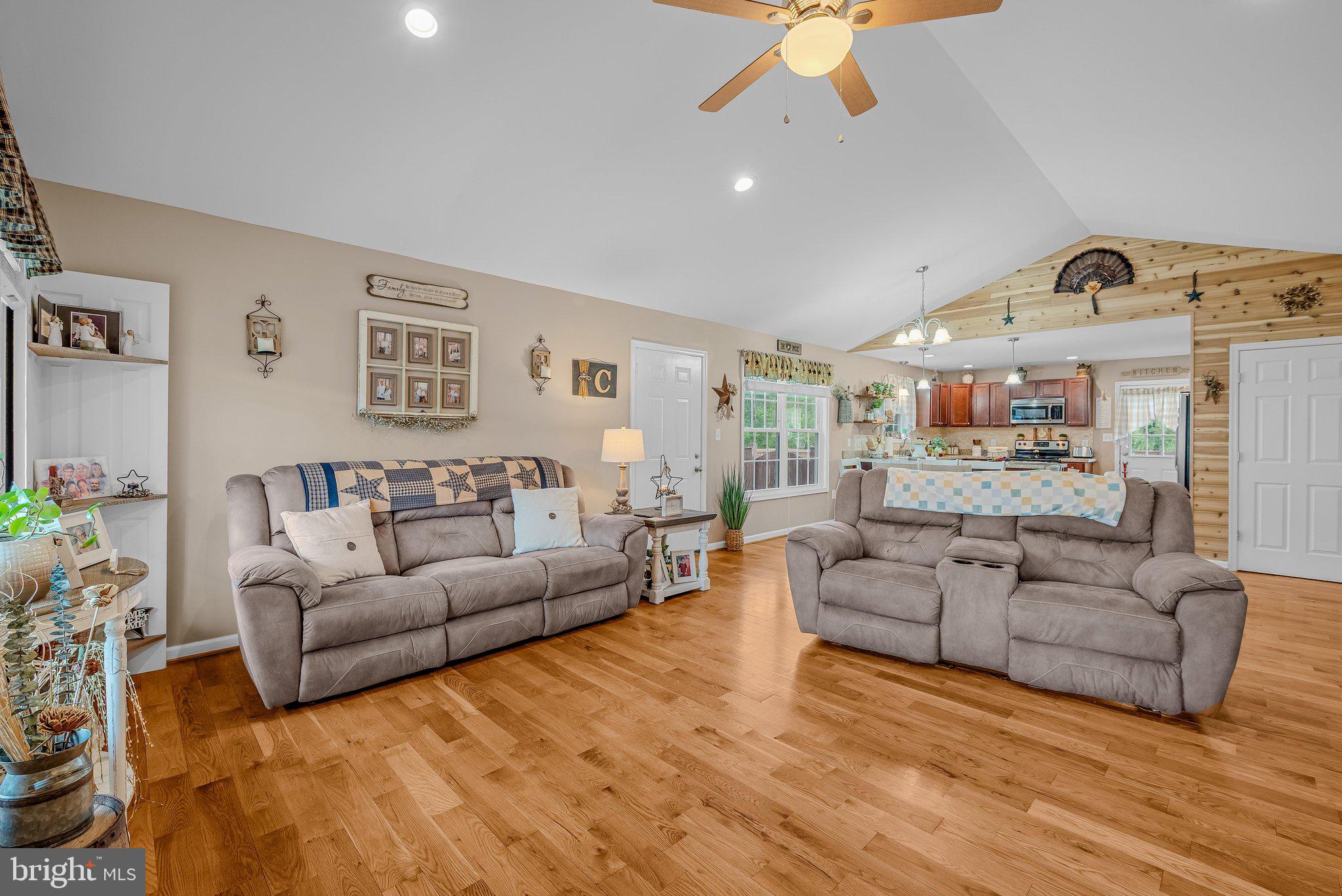 54 VILLAGE DR