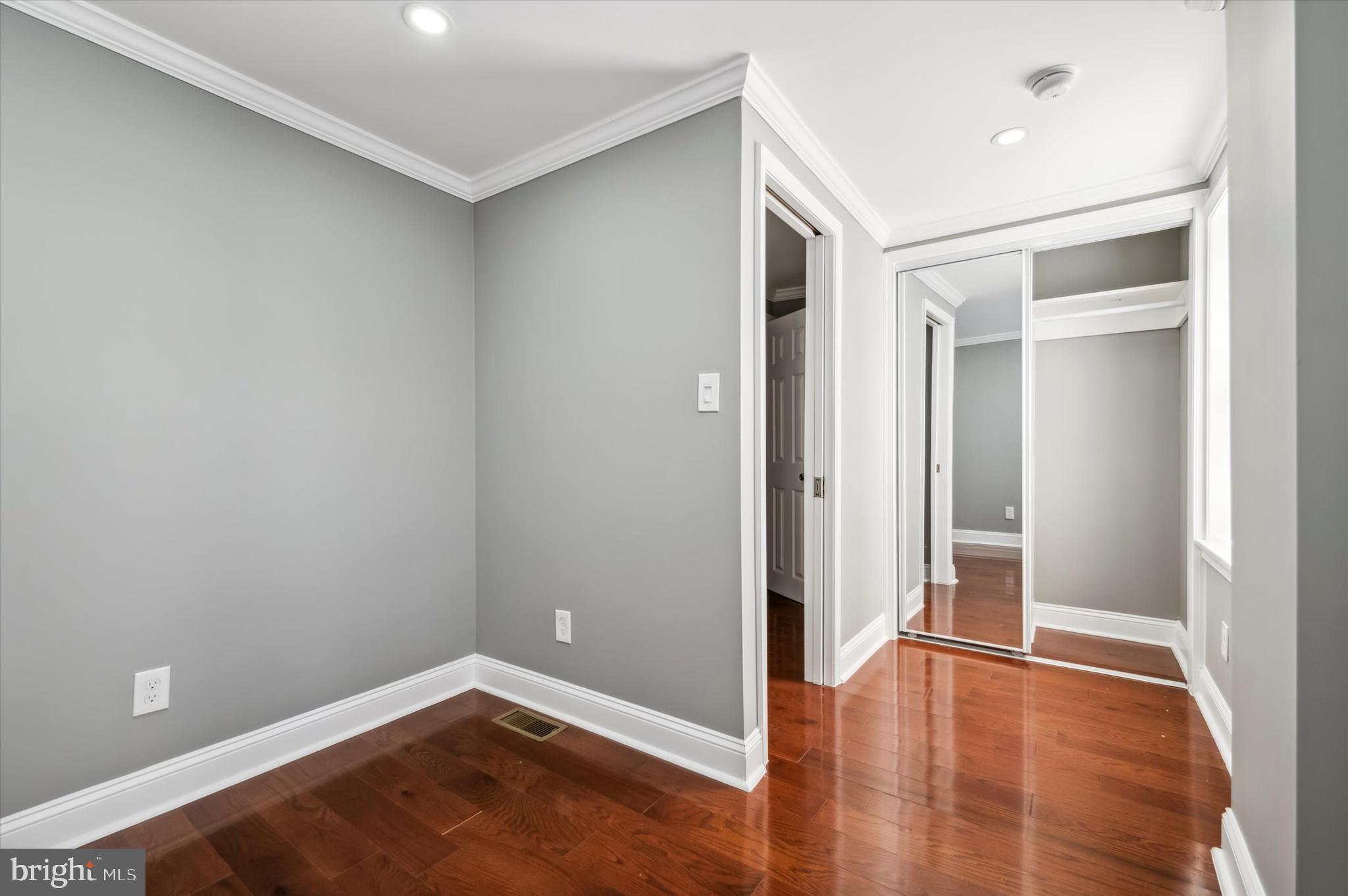 OLDE KENSINGTON - Residential