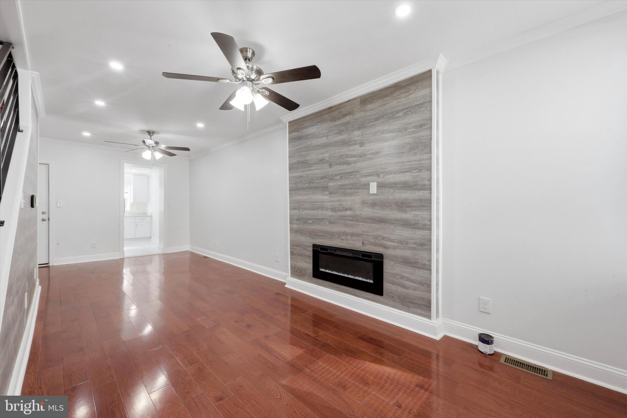 OLDE KENSINGTON - Residential