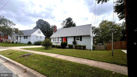 Homes For Sale - 7609 Powhatan Street<br/> HYATTSVILLE, MD 20784