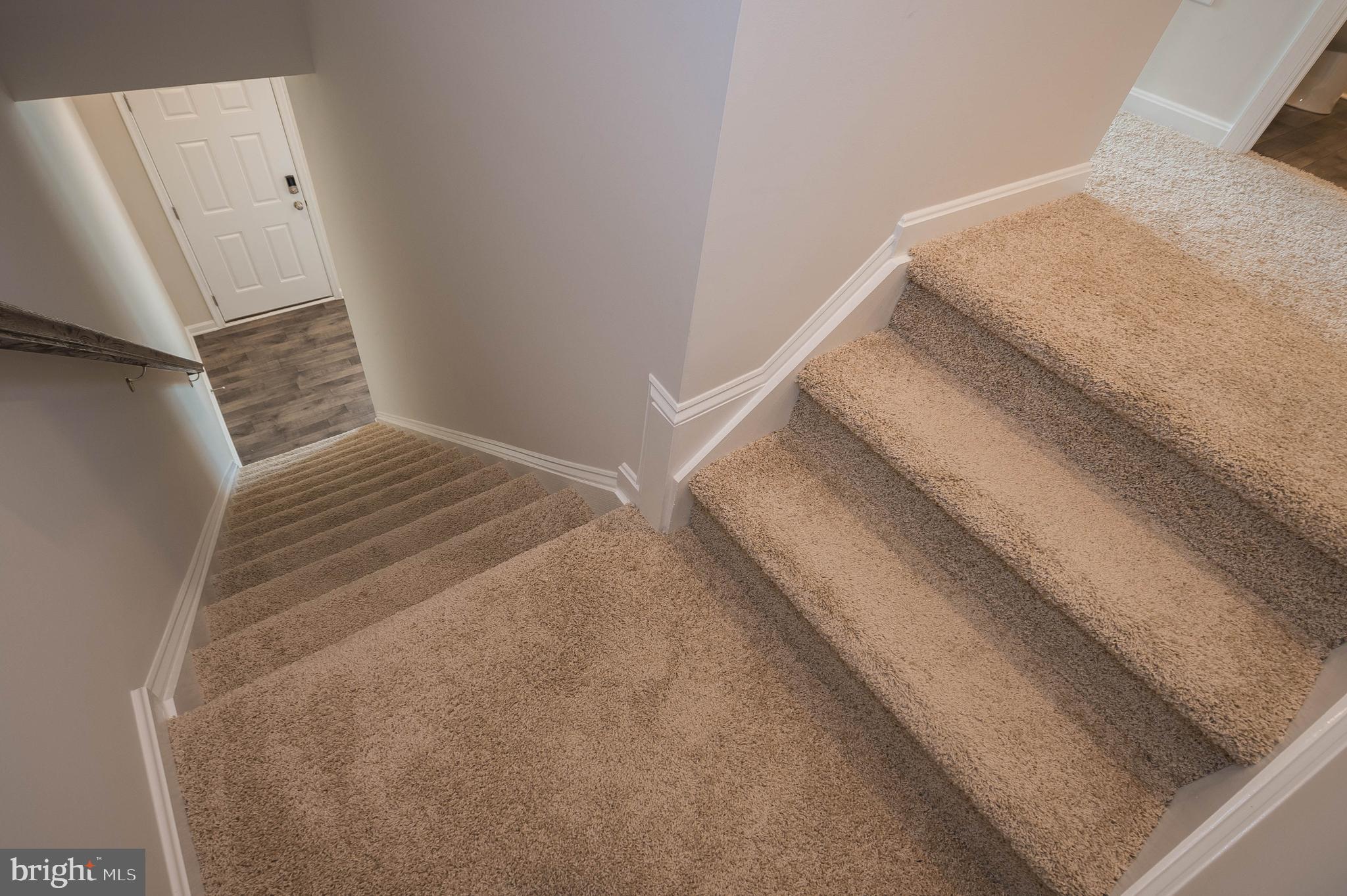 VILLAGES OF AYDELOTTE - Residential Lease