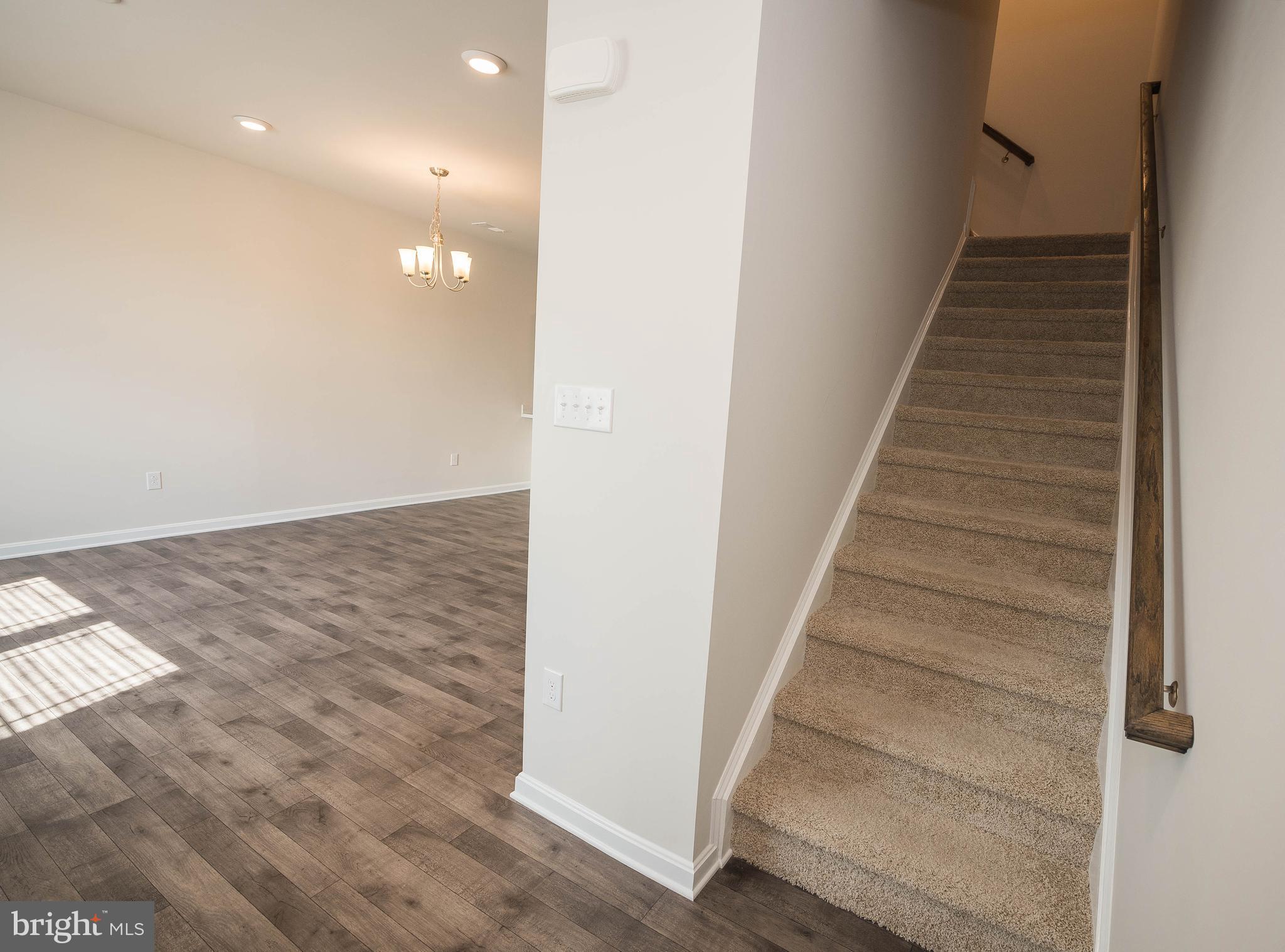 VILLAGES OF AYDELOTTE - Residential Lease