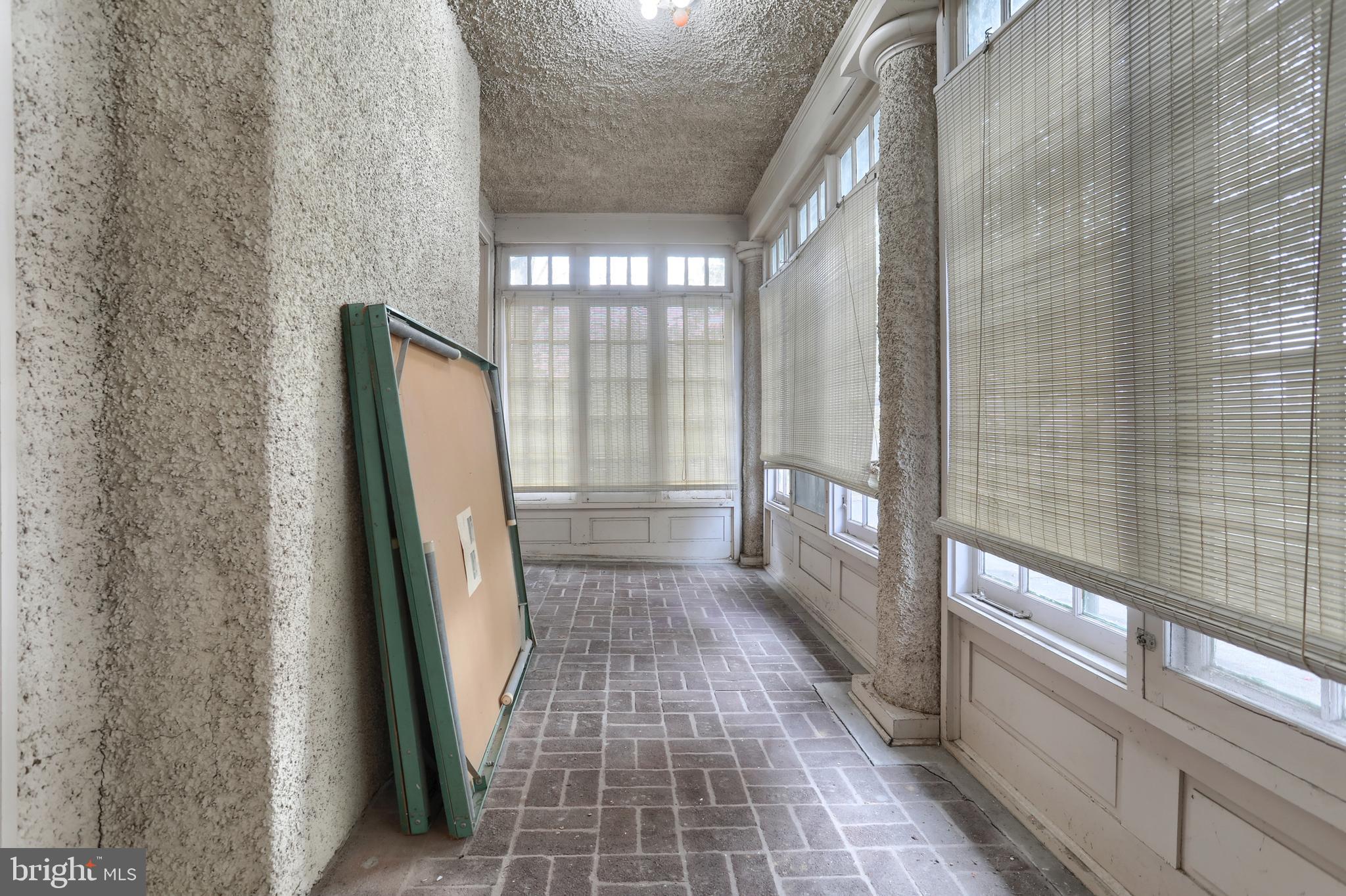 LEBANON CITY - Residential