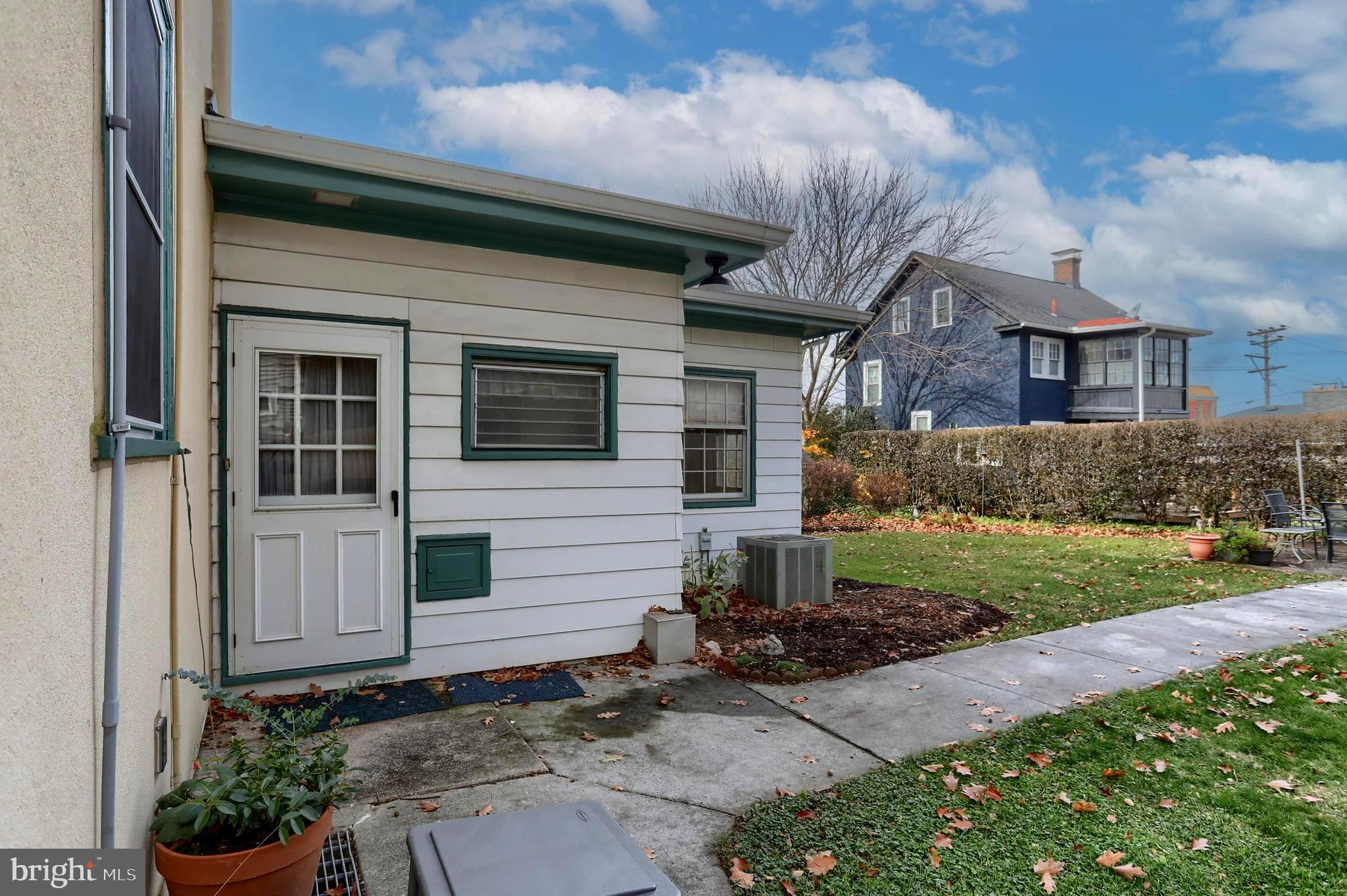 LEBANON CITY - Residential