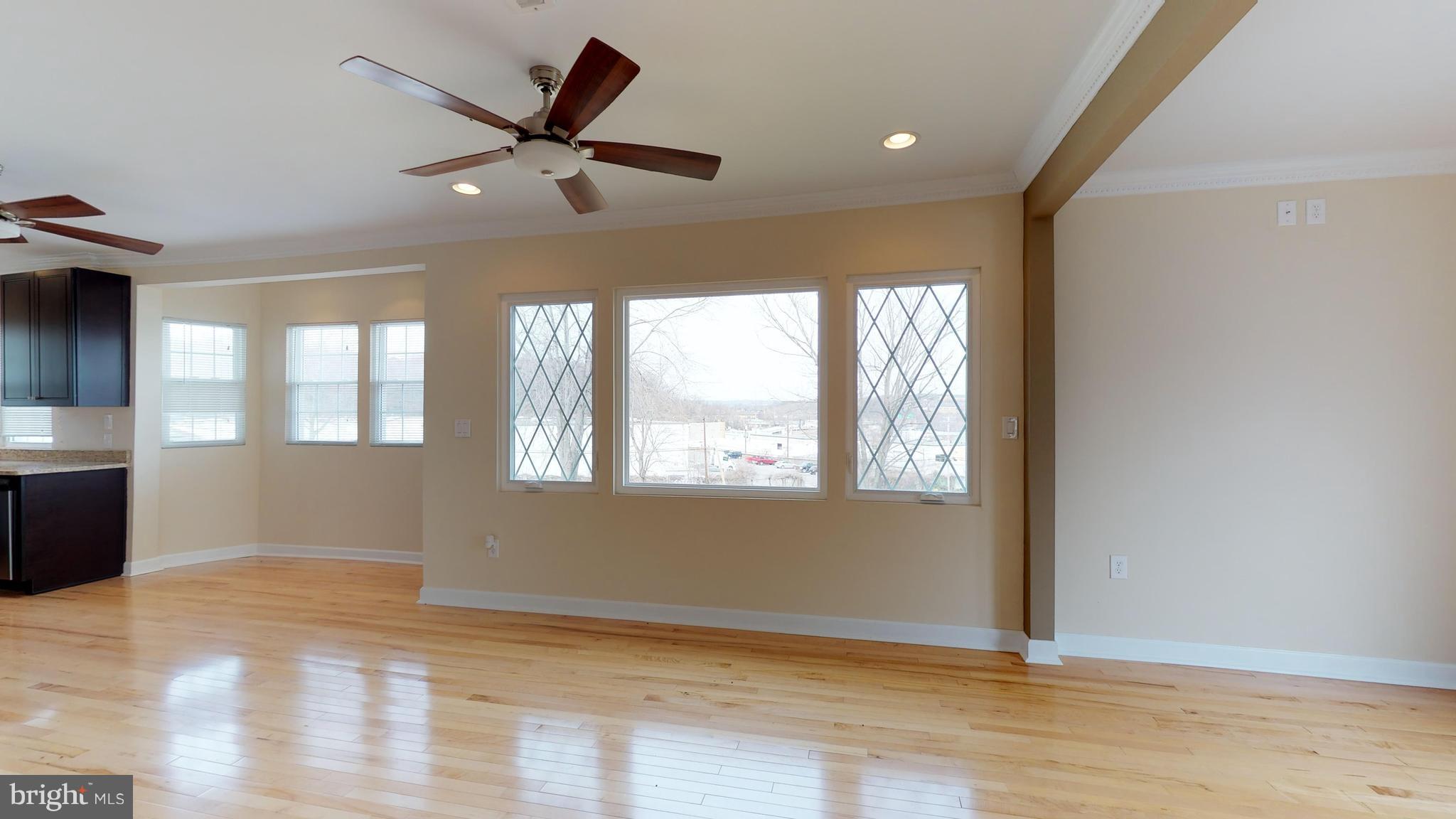 OAK PARK - Residential