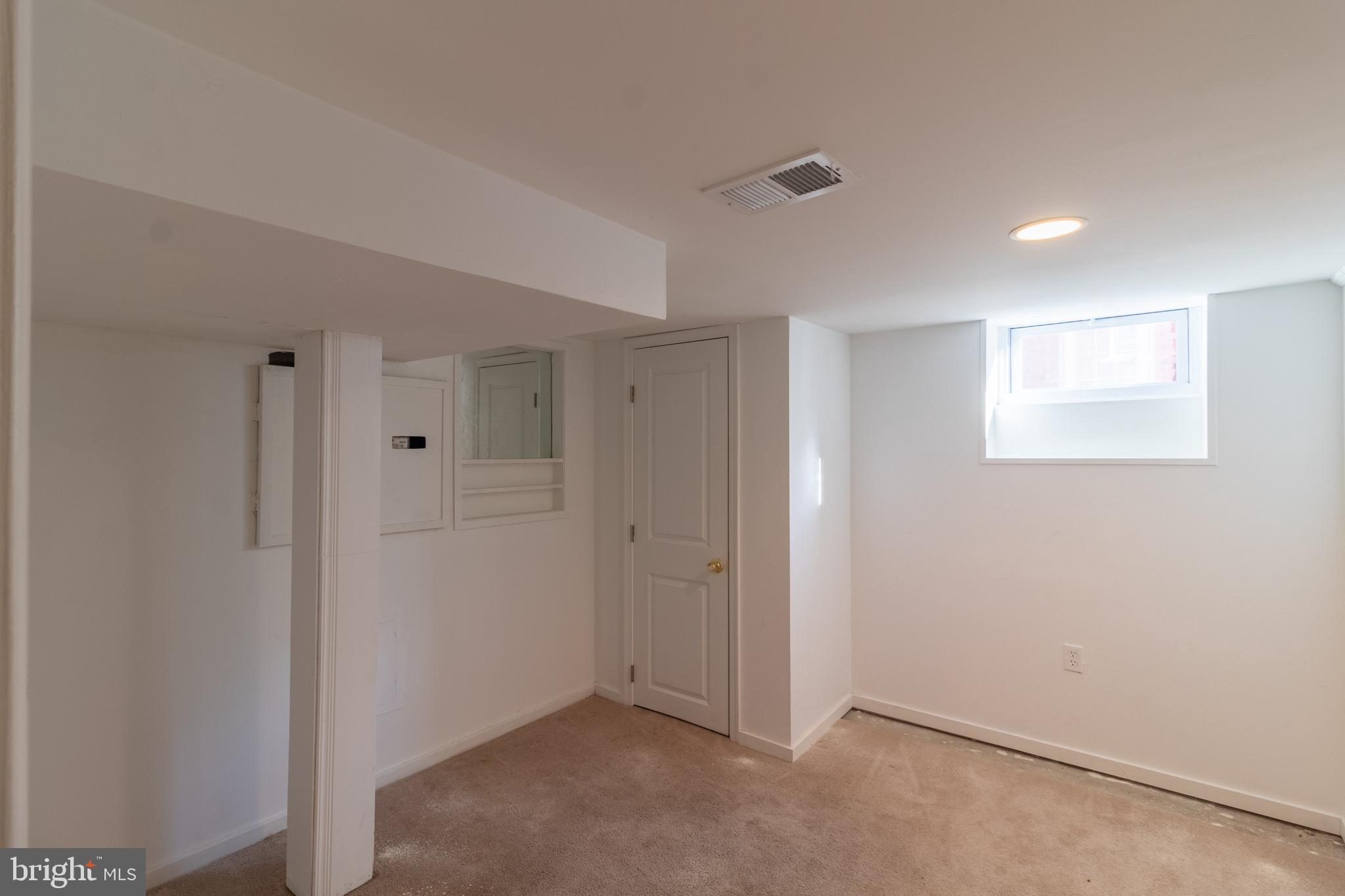 HOLLYWOOD - Residential