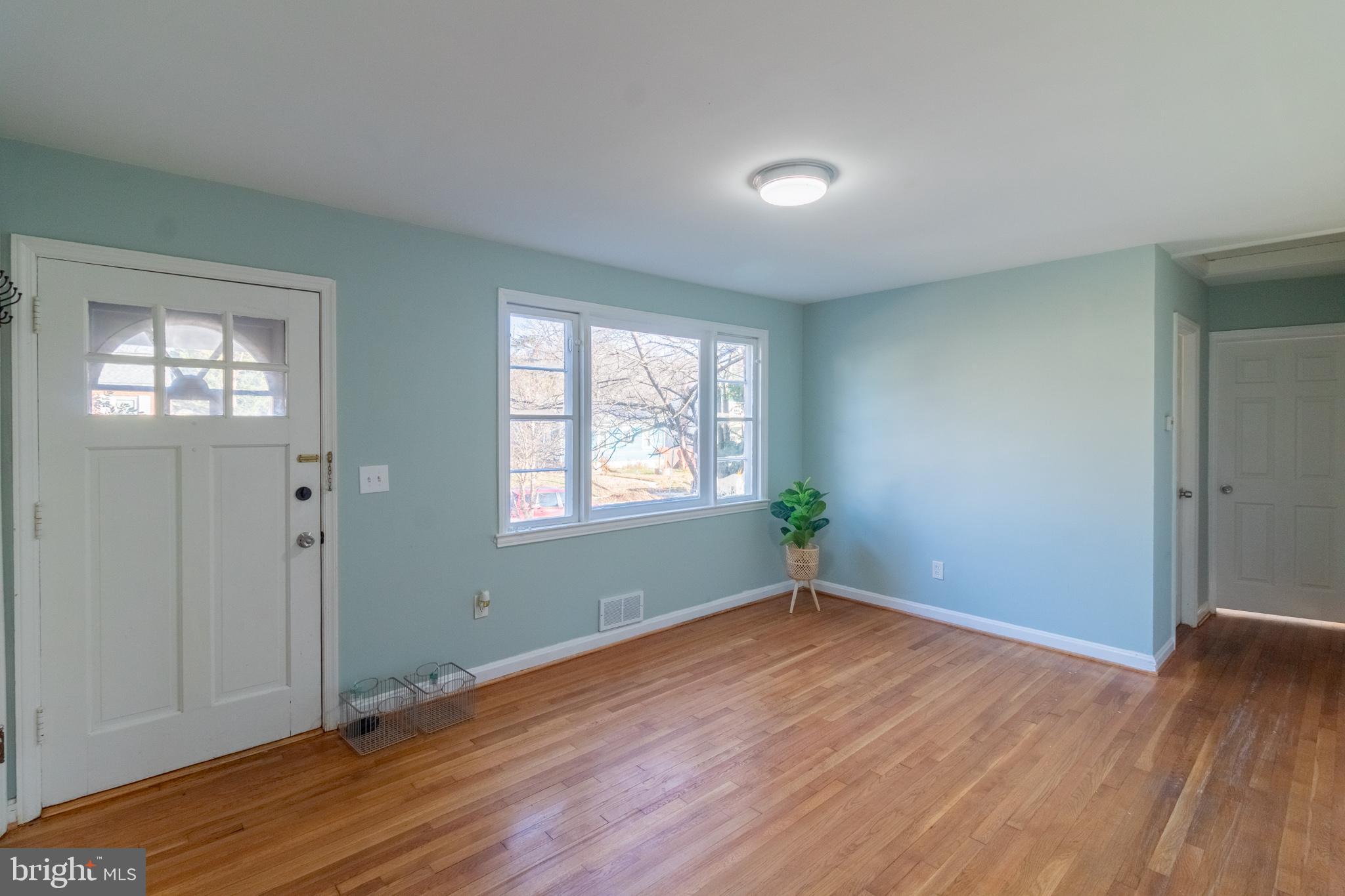 HOLLYWOOD - Residential