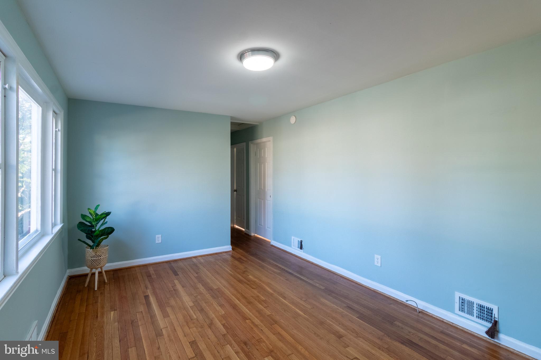 HOLLYWOOD - Residential