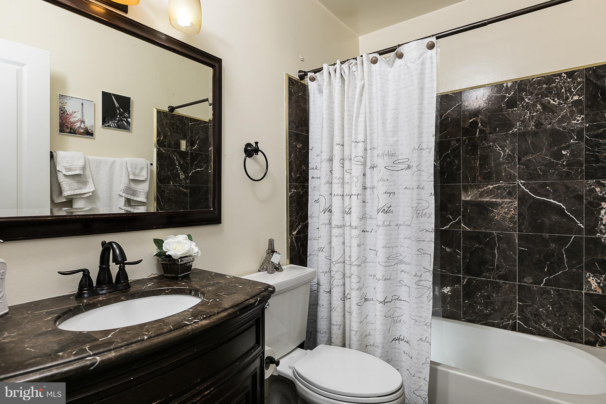 CARRIAGE HILL - Residential