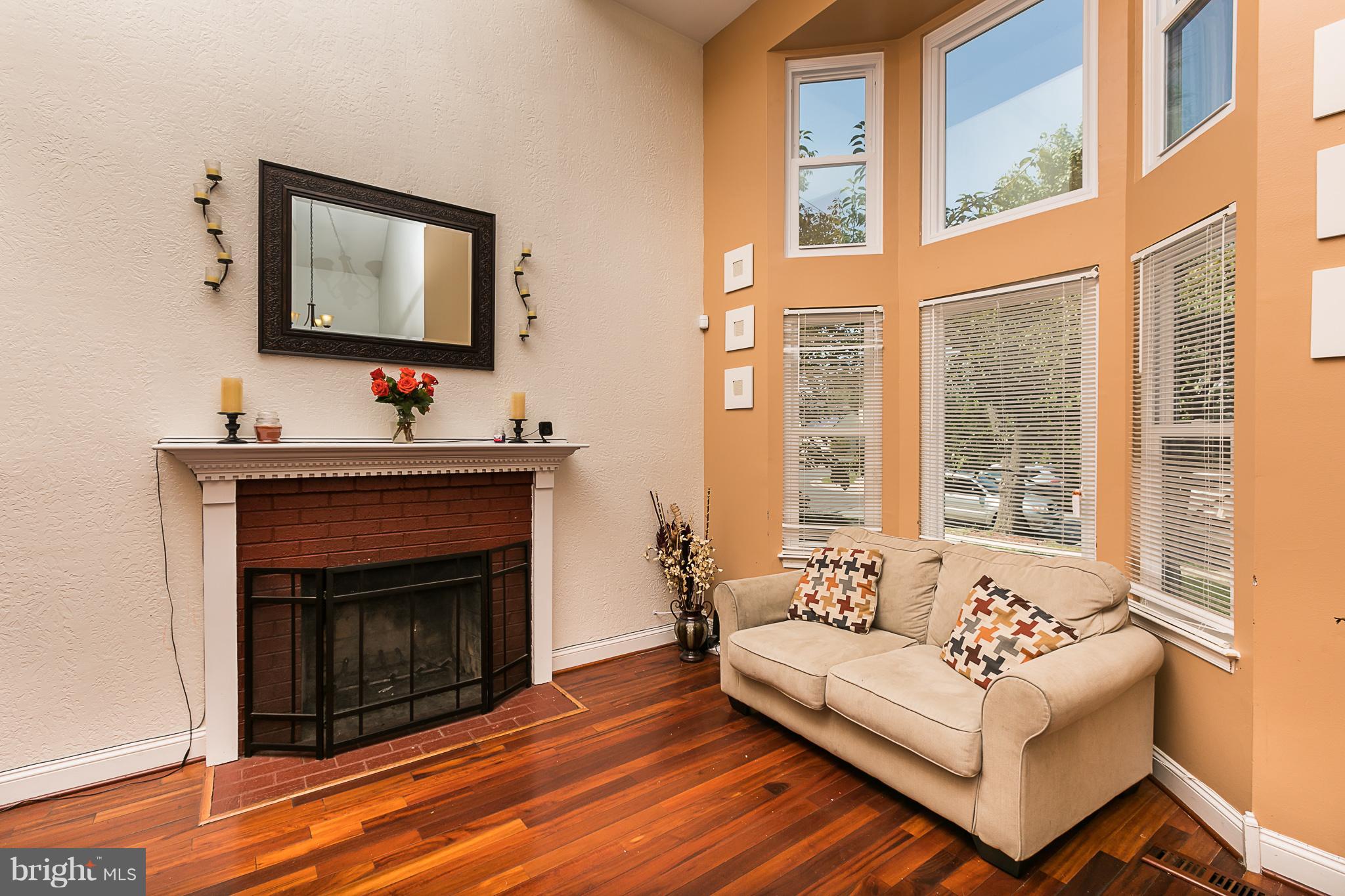 CARRIAGE HILL - Residential