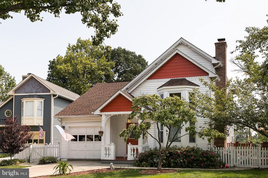 *NEW PRICE!* STORYBOOK CHARM!*DELIGHTFUL, SPACIOUS VICTORIAN WAS ONCE THE MODEL HOME   AND YOU CAN TELL!*2-STORY CEILINGS!*DUEL MASTERS!*GARAGE CONVERTED INTO FAMILY ROOM W/ BUILT-INS!*GORGEOUS, SUMPTUOUS CORNER LOT*FULL APARTMENT DNSTAIRS W/ PRIVATE ENTRANCE*NEW HVAC*NEWER ROOF*