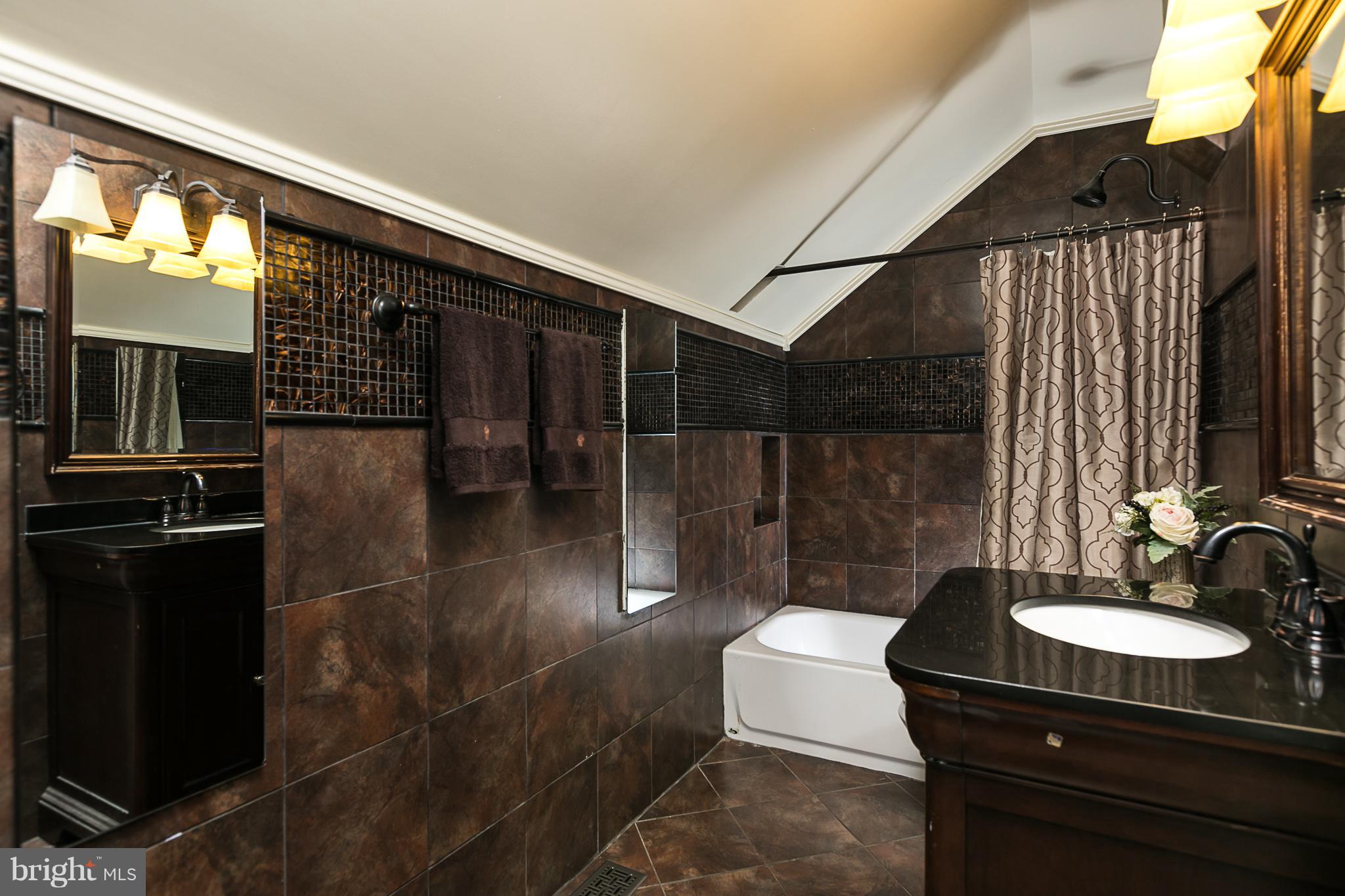 CARRIAGE HILL - Residential