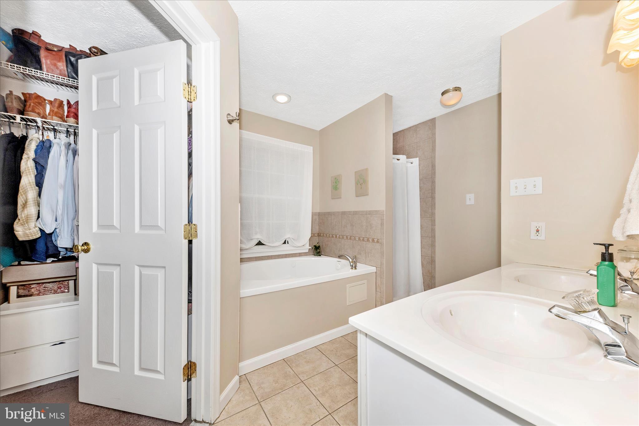 EAGLEHEAD SUMMERFIELD - Residential