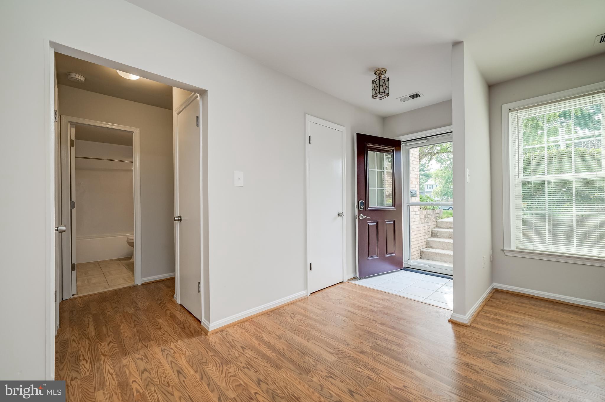 1672 RIDGELY COURT