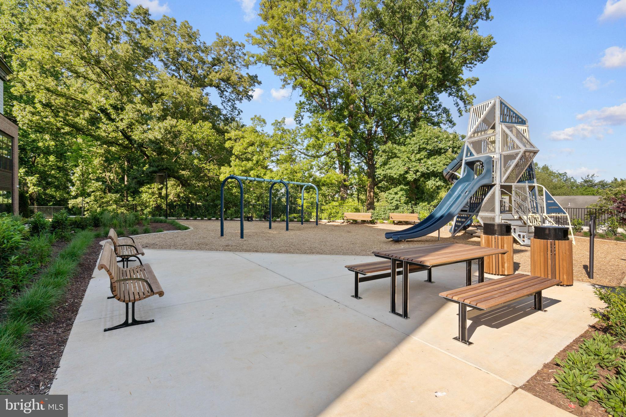 TYSONS RIDGE - Residential Lease