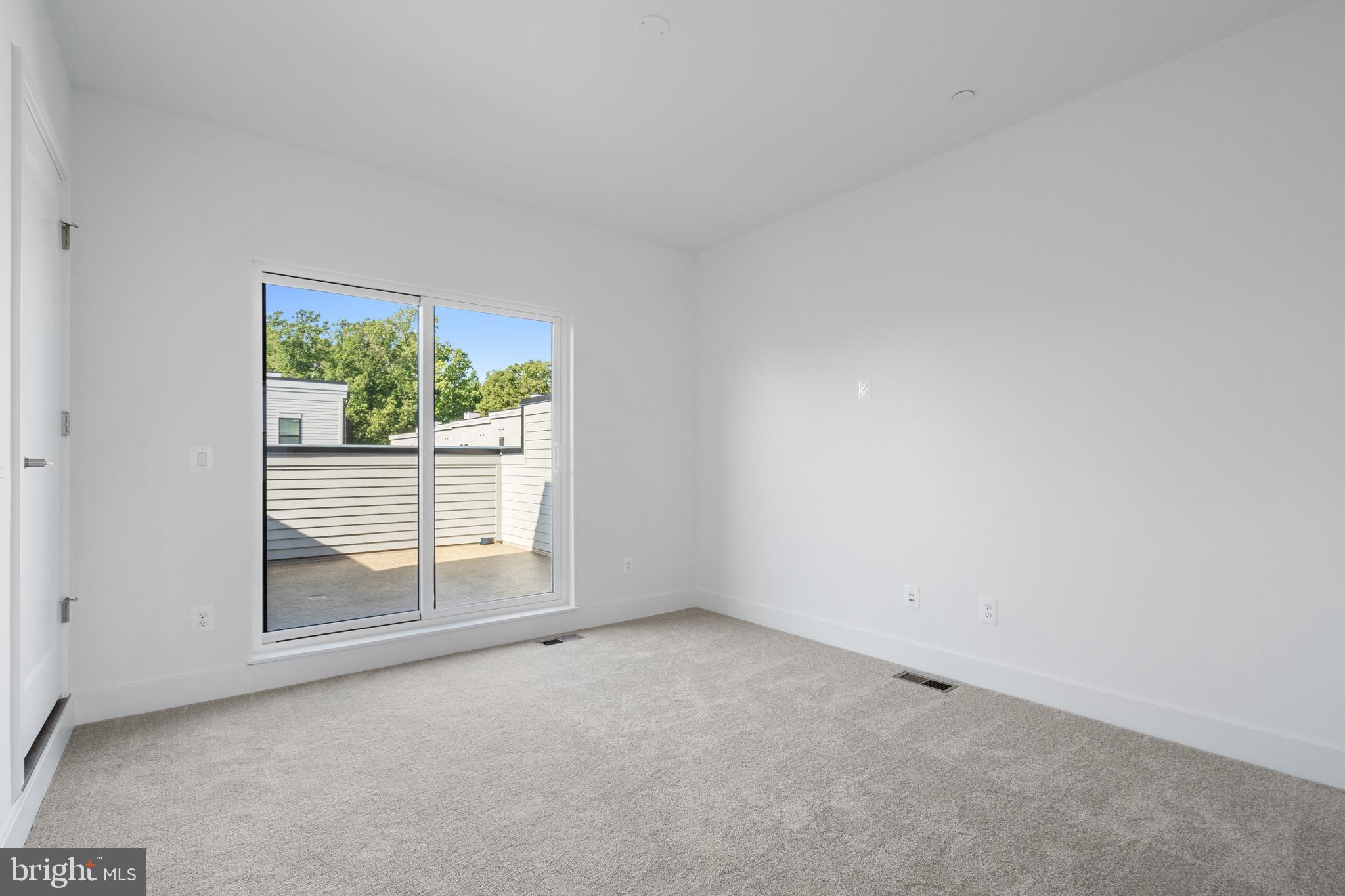 TYSONS RIDGE - Residential Lease