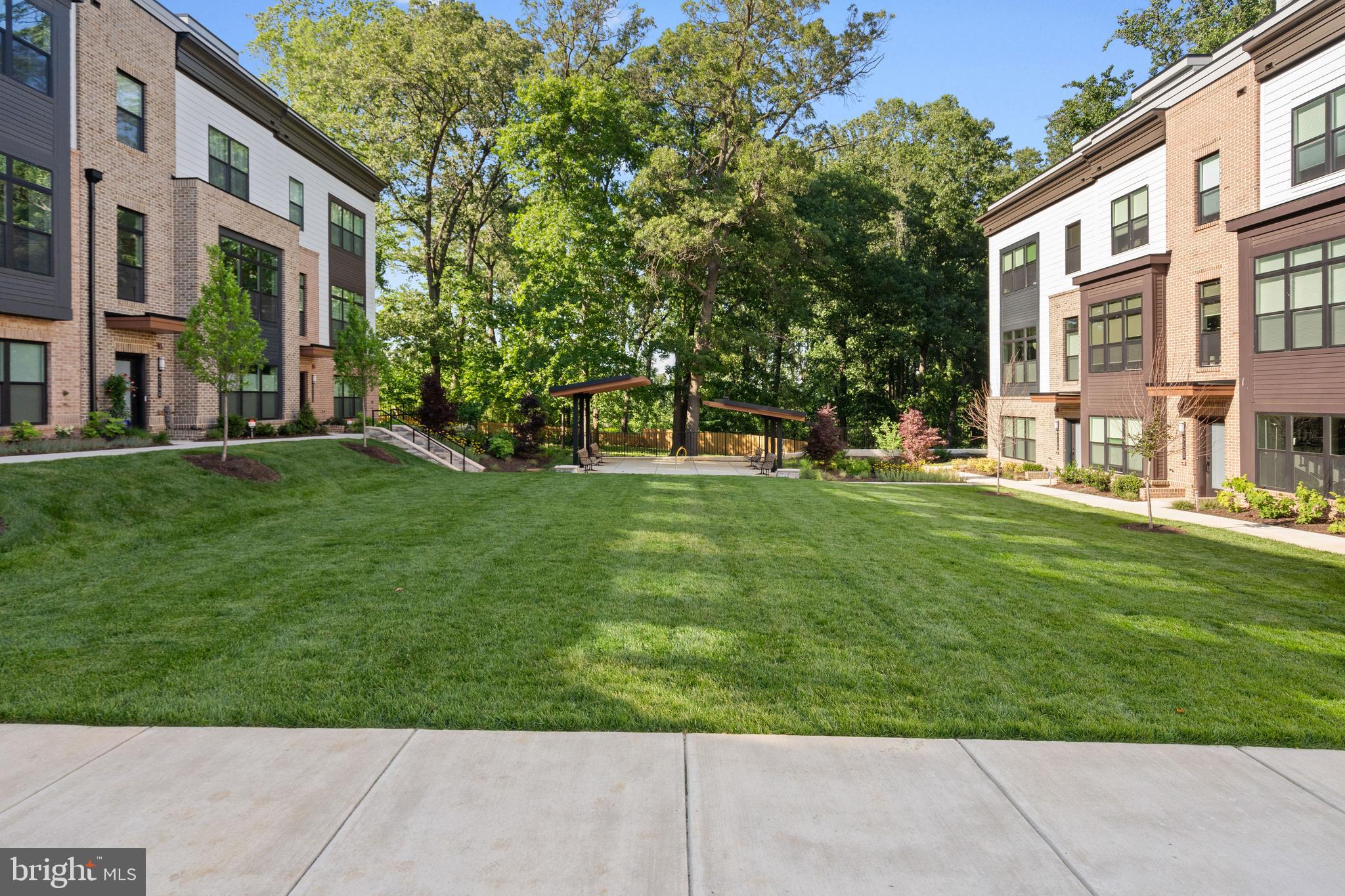 TYSONS RIDGE - Residential Lease