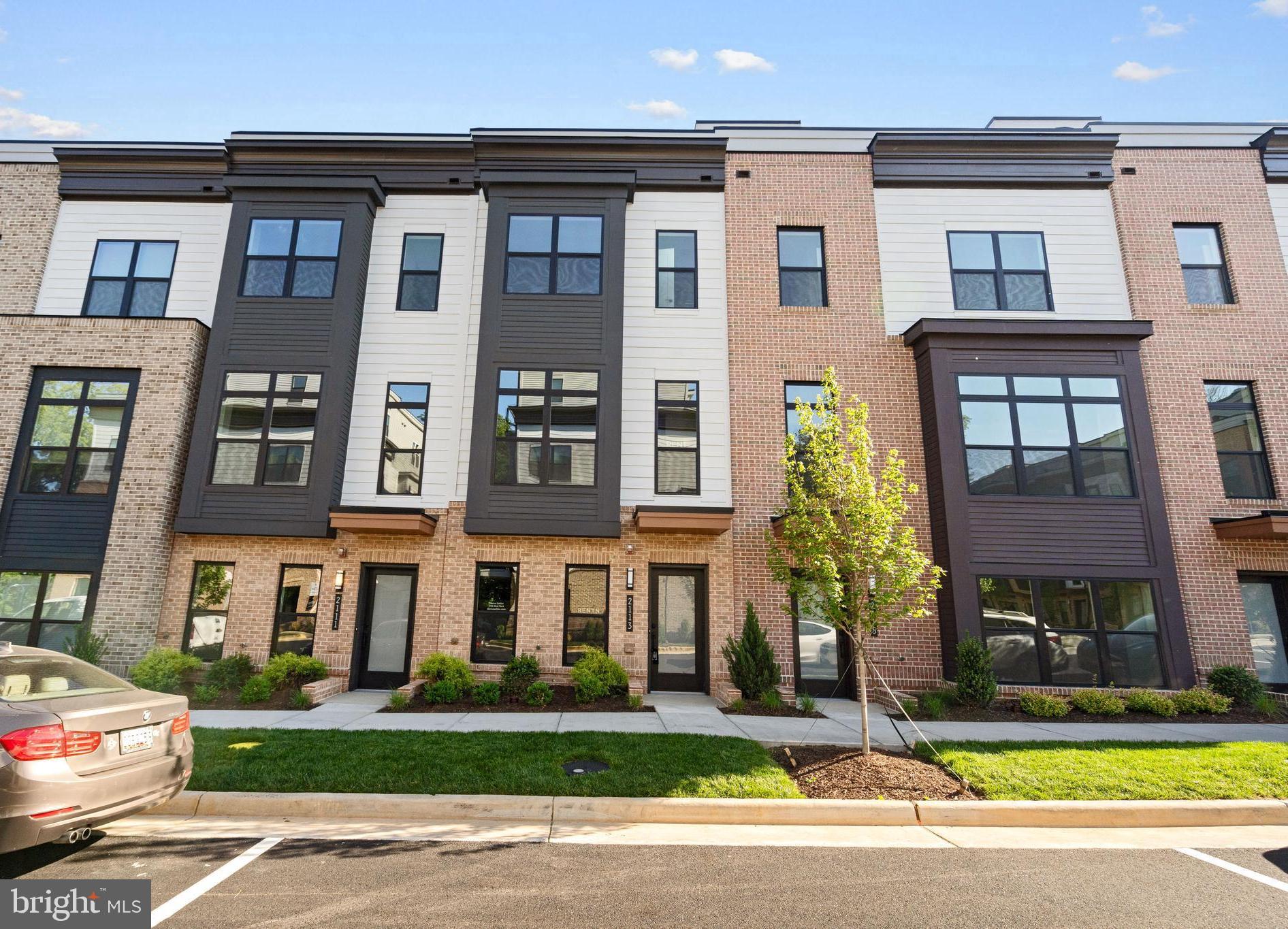 TYSONS RIDGE - Residential Lease