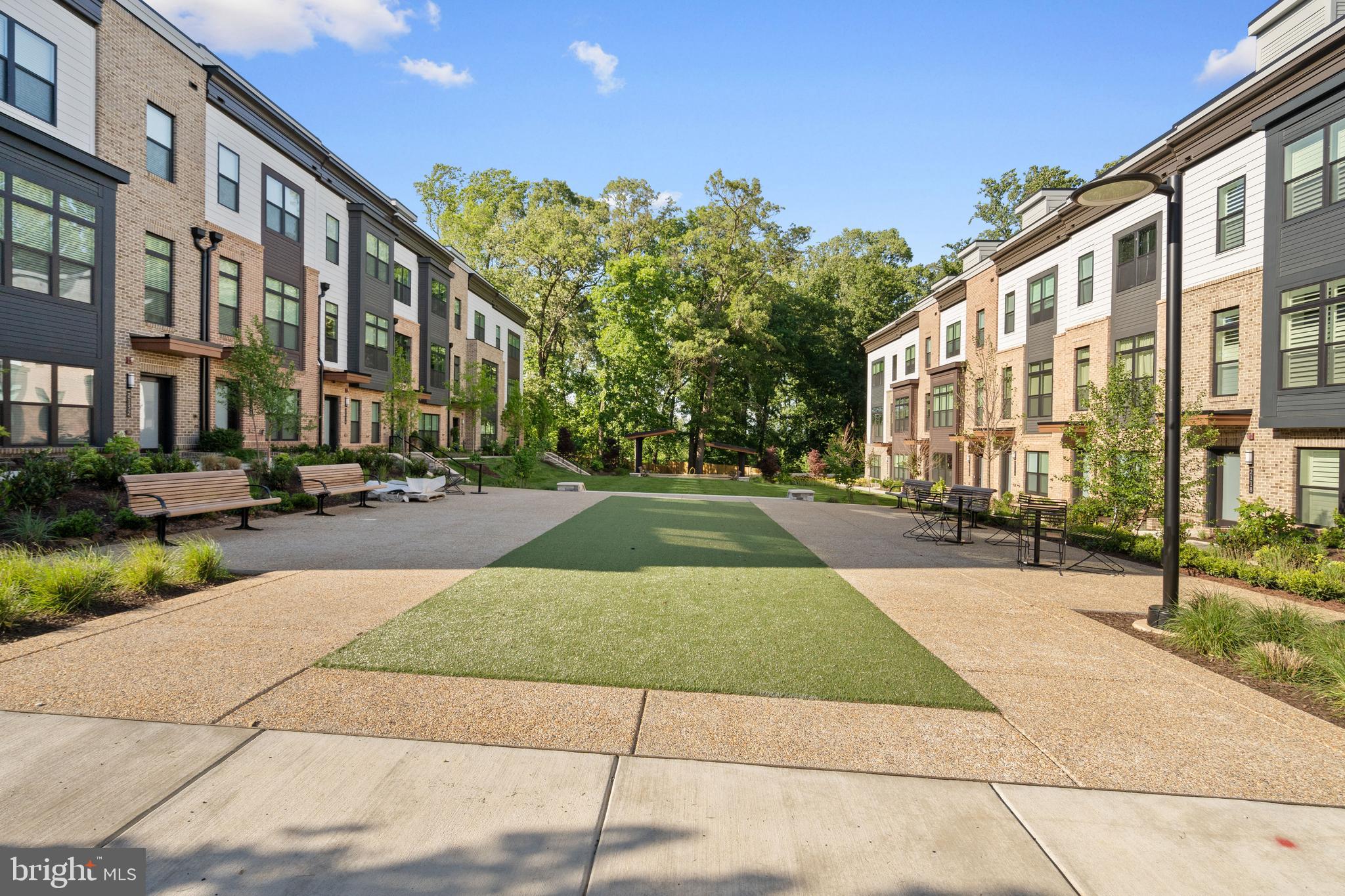 TYSONS RIDGE - Residential Lease